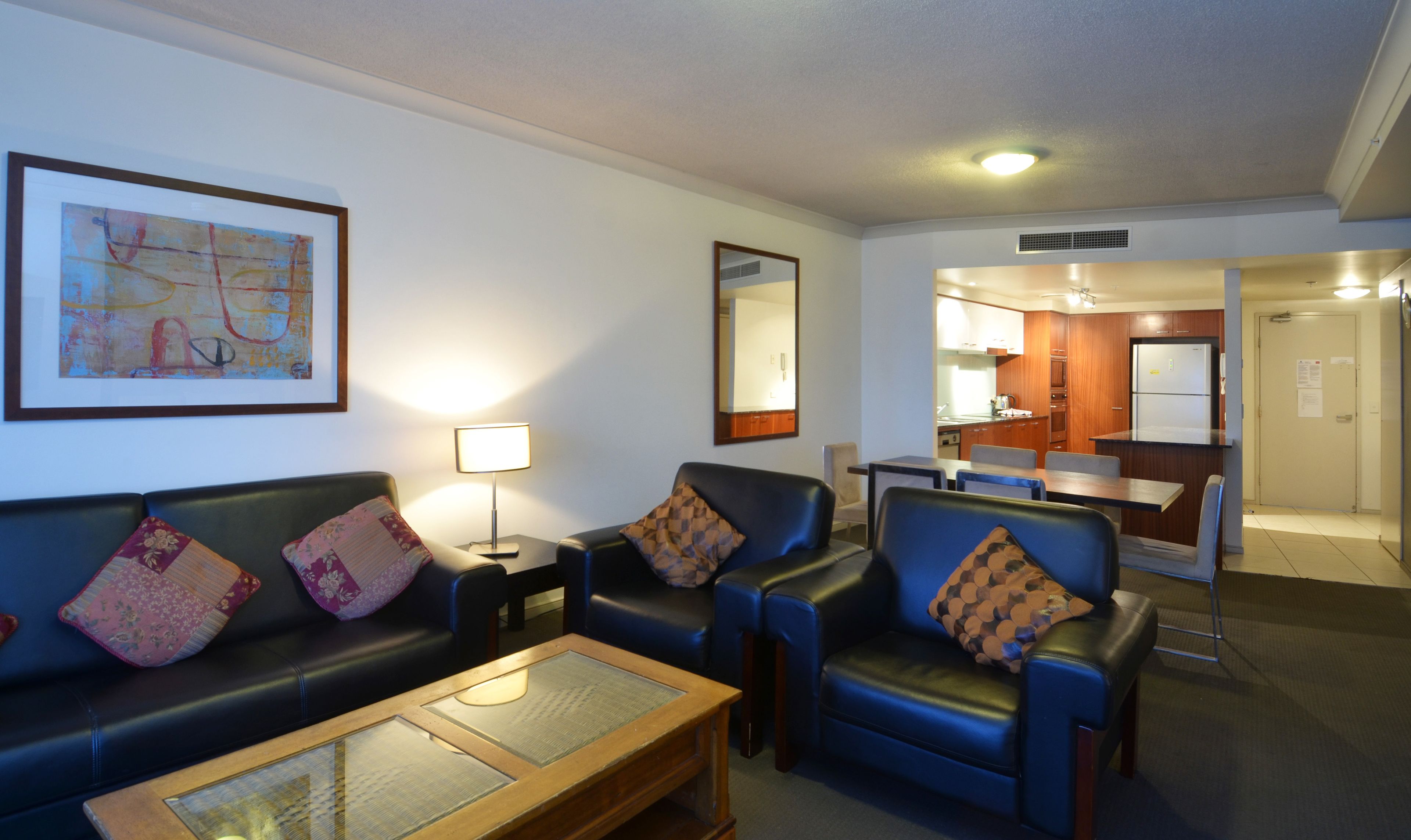 Mantra Towers of Chevron by Holiday Rentals Surfers Paradise