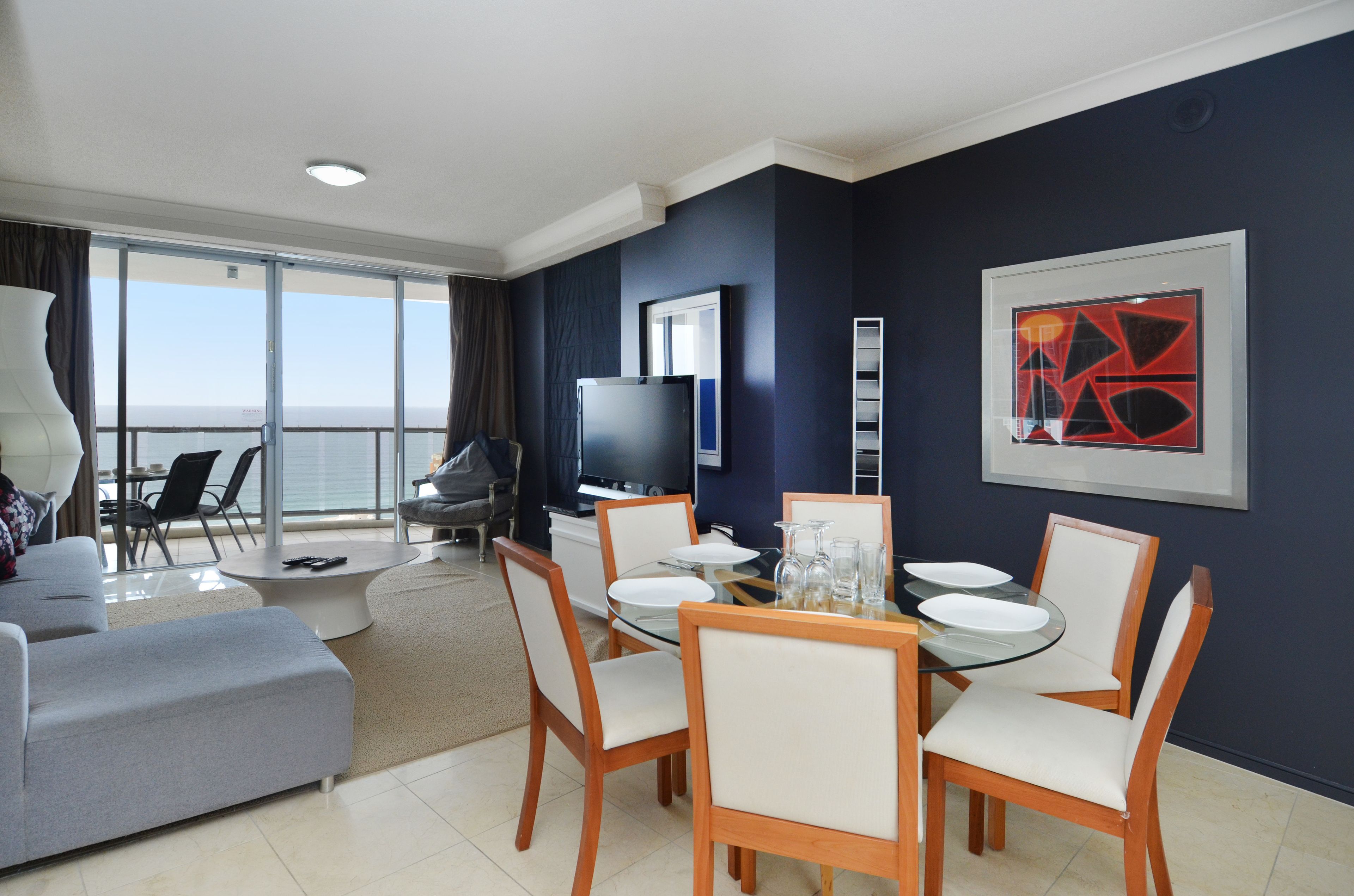 Mantra Towers of Chevron by Holiday Rentals Surfers Paradise