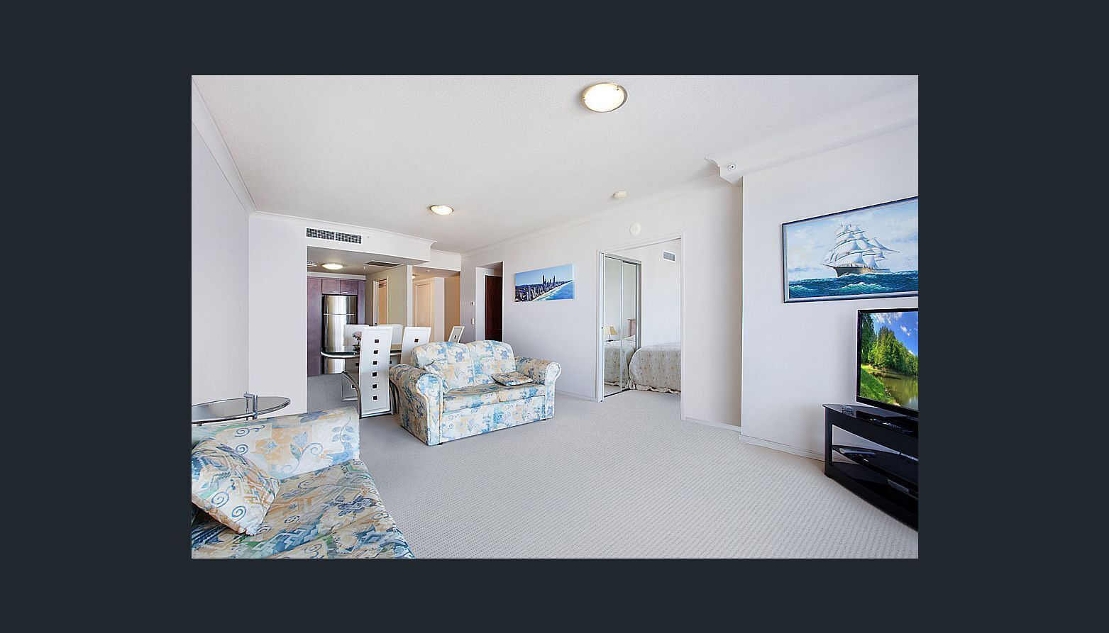 Mantra Towers of Chevron by Holiday Rentals Surfers Paradise