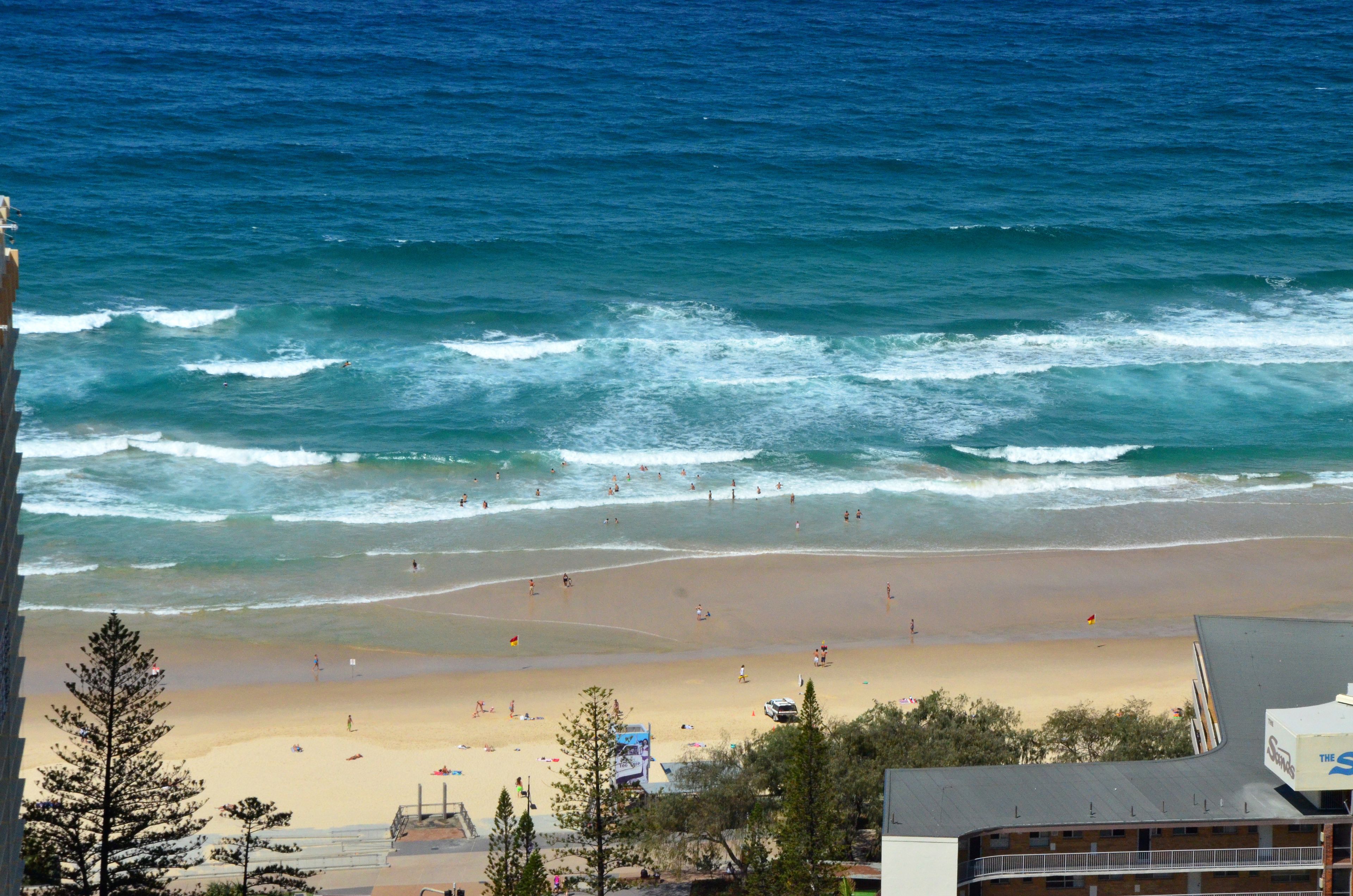 Mantra Towers of Chevron by Holiday Rentals Surfers Paradise