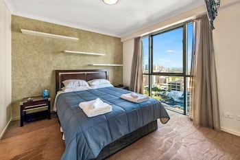 Mantra Towers of Chevron by Holiday Rentals Surfers Paradise