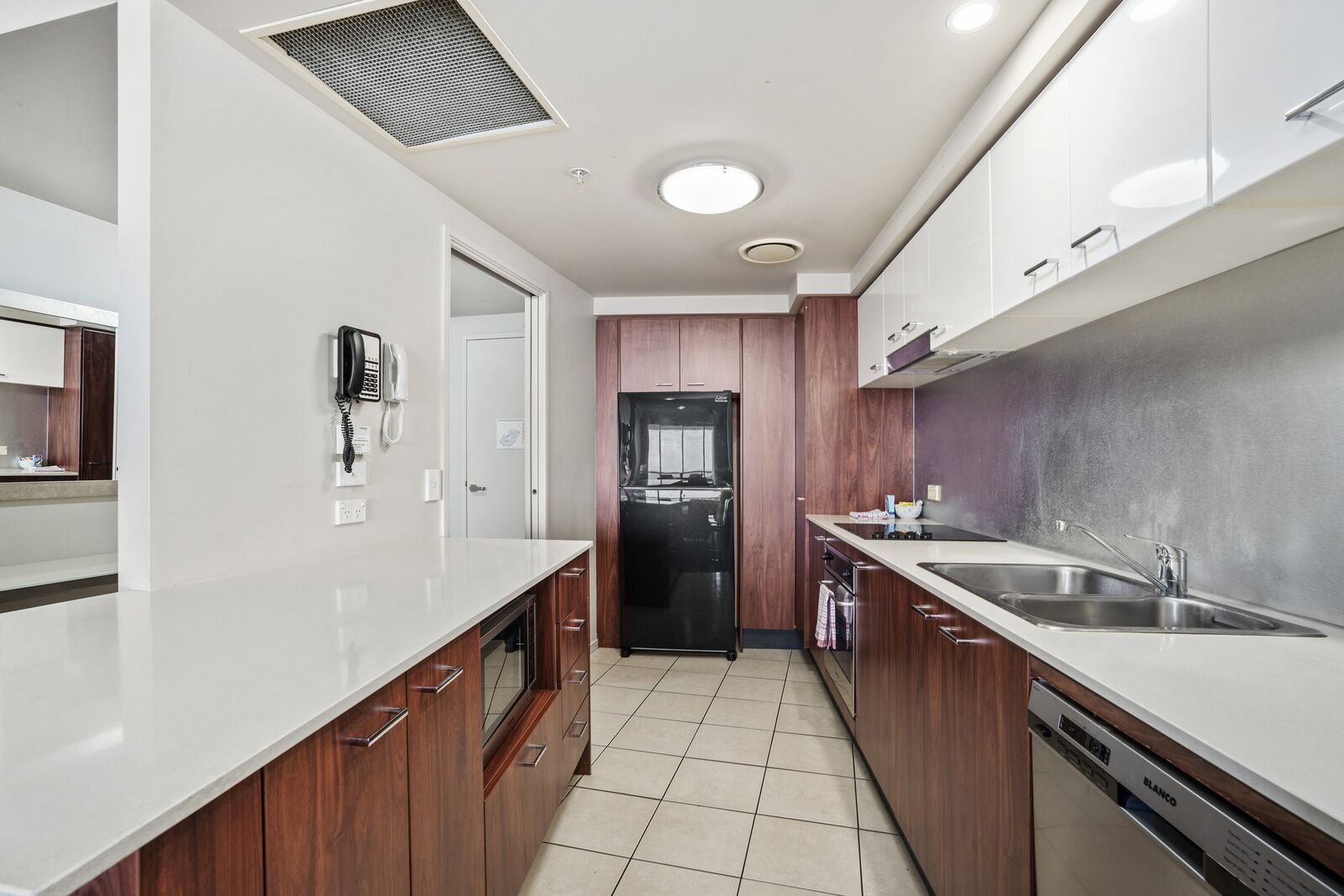 Mantra Towers of Chevron by Holiday Rentals Surfers Paradise