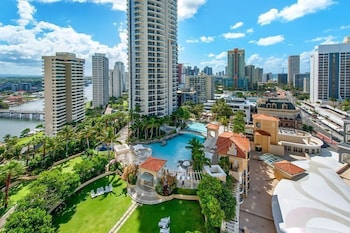 Mantra Towers of Chevron by Holiday Rentals Surfers Paradise
