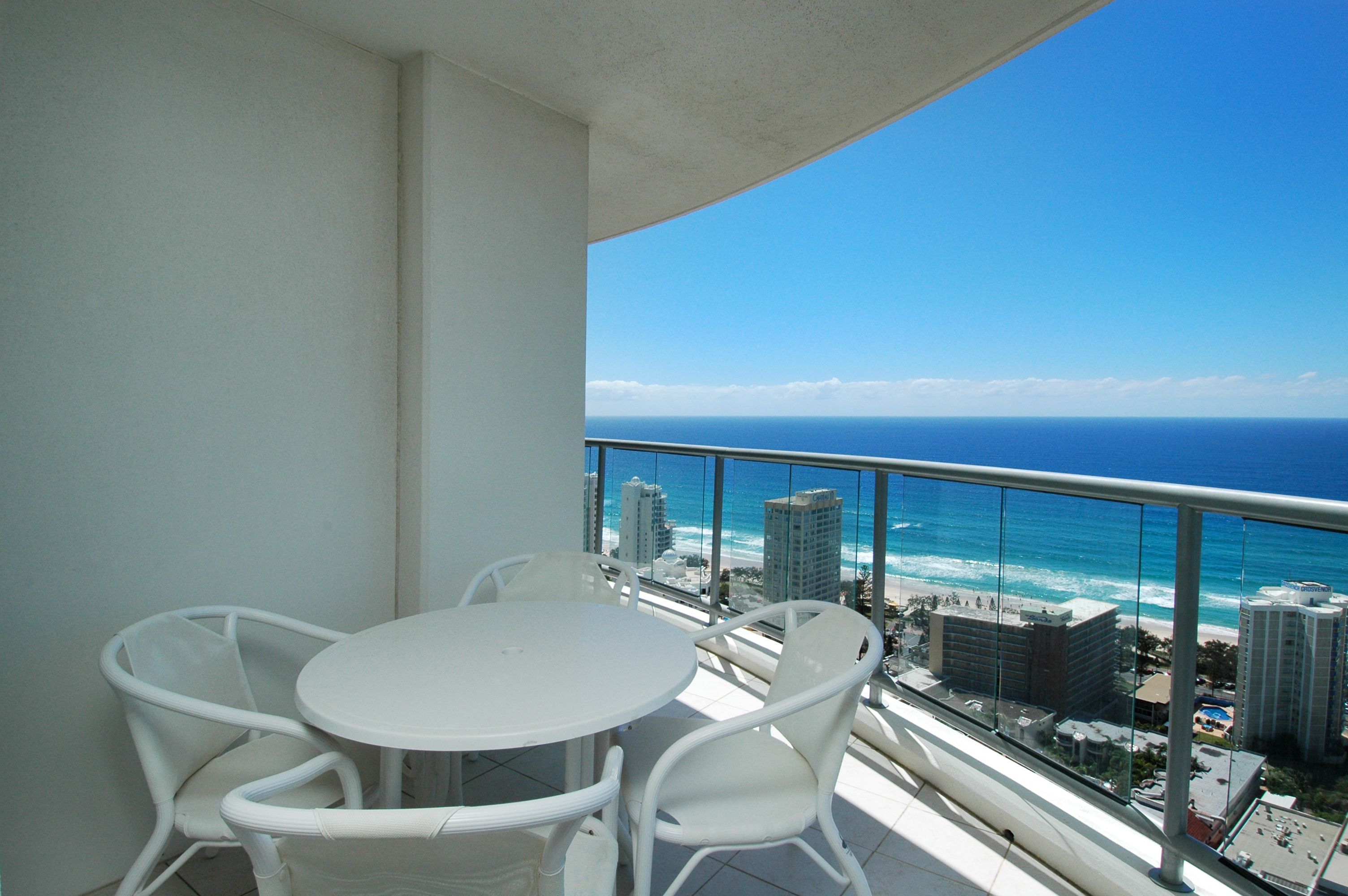 Mantra Towers of Chevron by Holiday Rentals Surfers Paradise