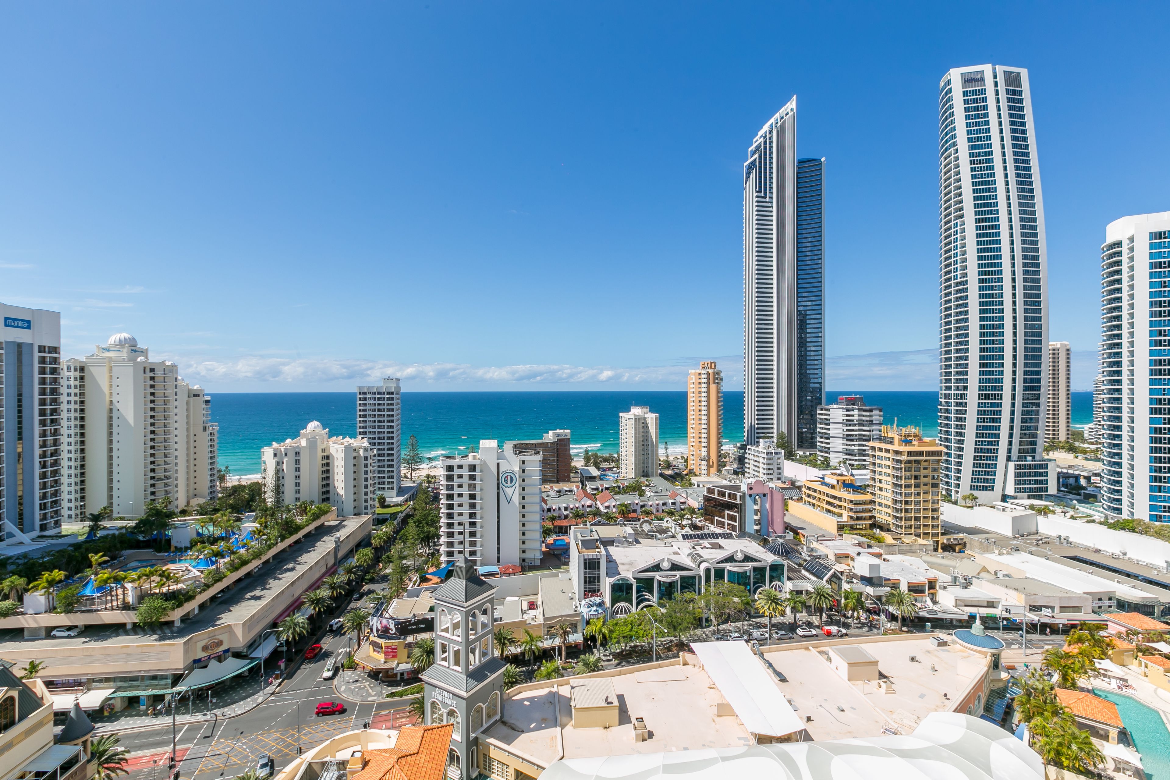 Mantra Towers of Chevron by Holiday Rentals Surfers Paradise