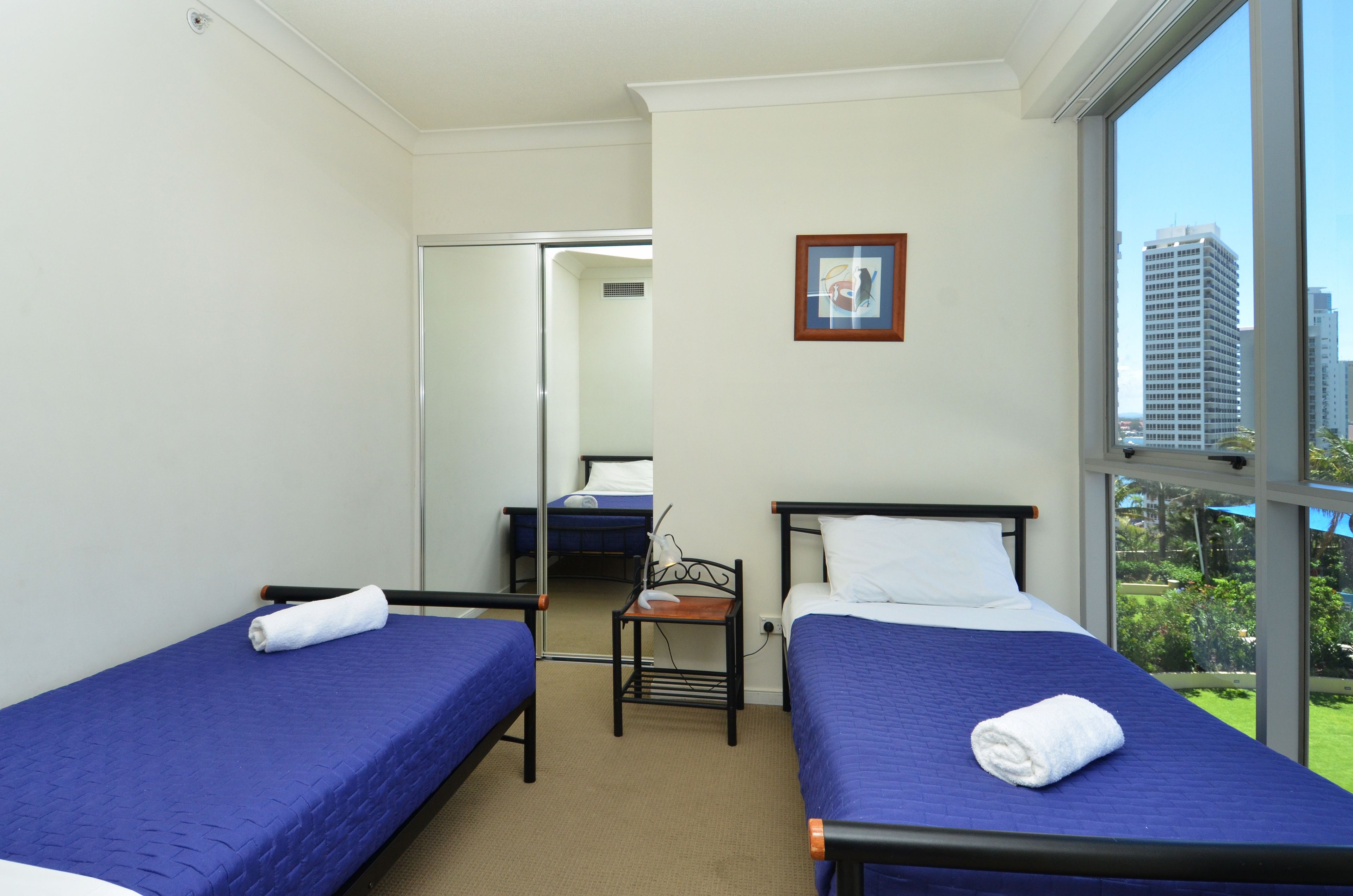 Mantra Towers of Chevron by Holiday Rentals Surfers Paradise