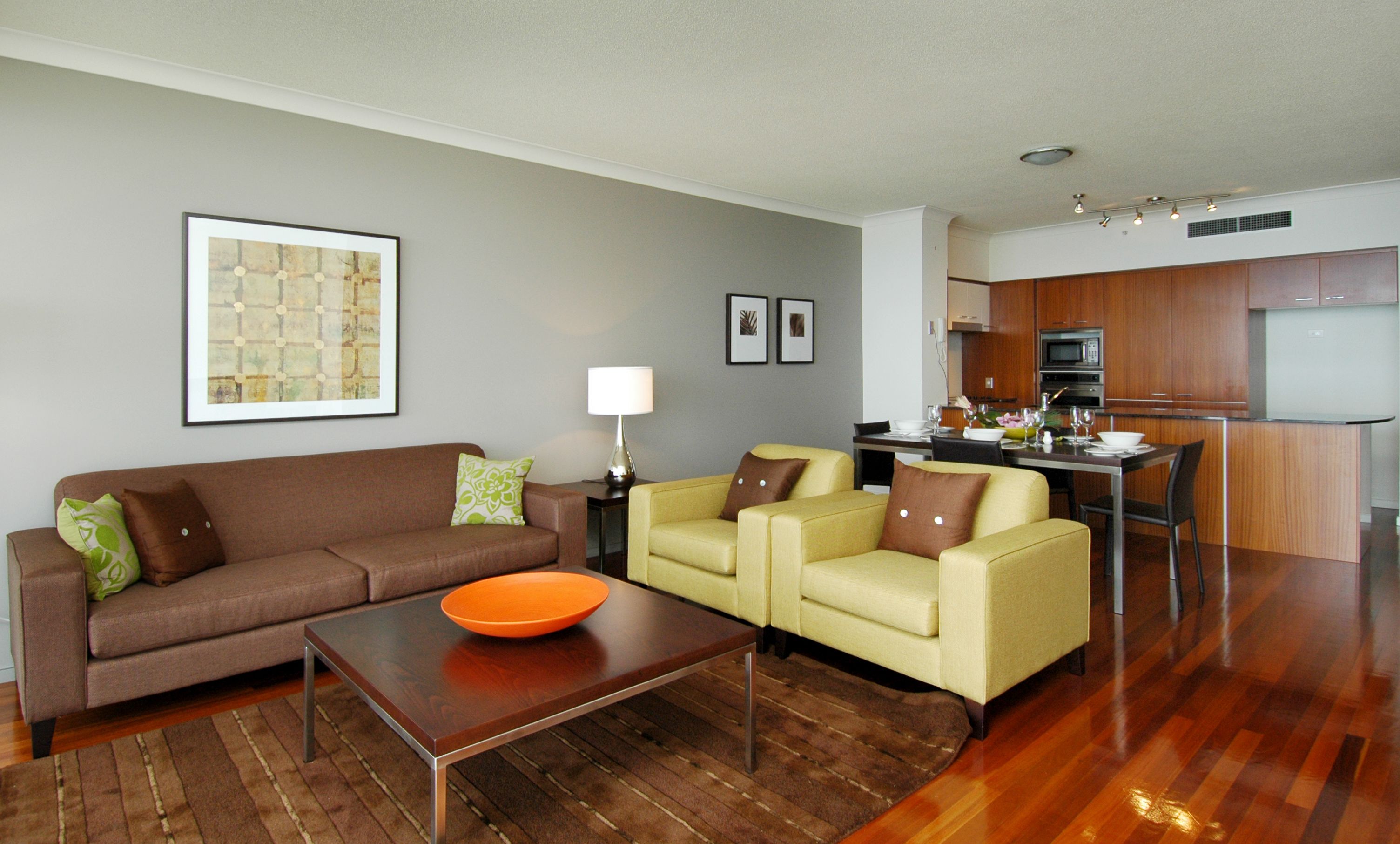 Mantra Towers of Chevron by Holiday Rentals Surfers Paradise