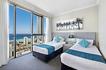 Mantra Towers of Chevron by Holiday Rentals Surfers Paradise