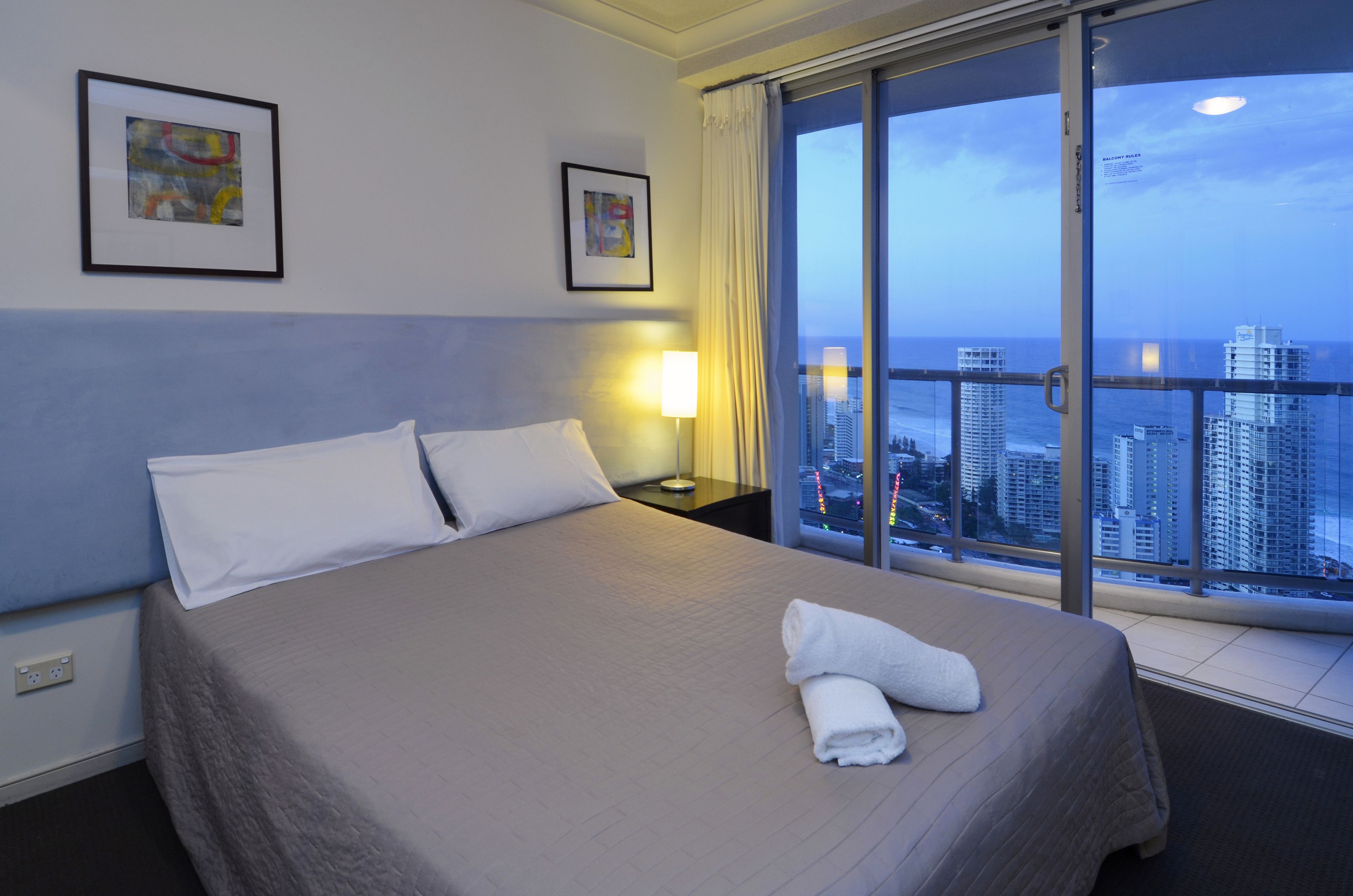 Mantra Towers of Chevron by Holiday Rentals Surfers Paradise