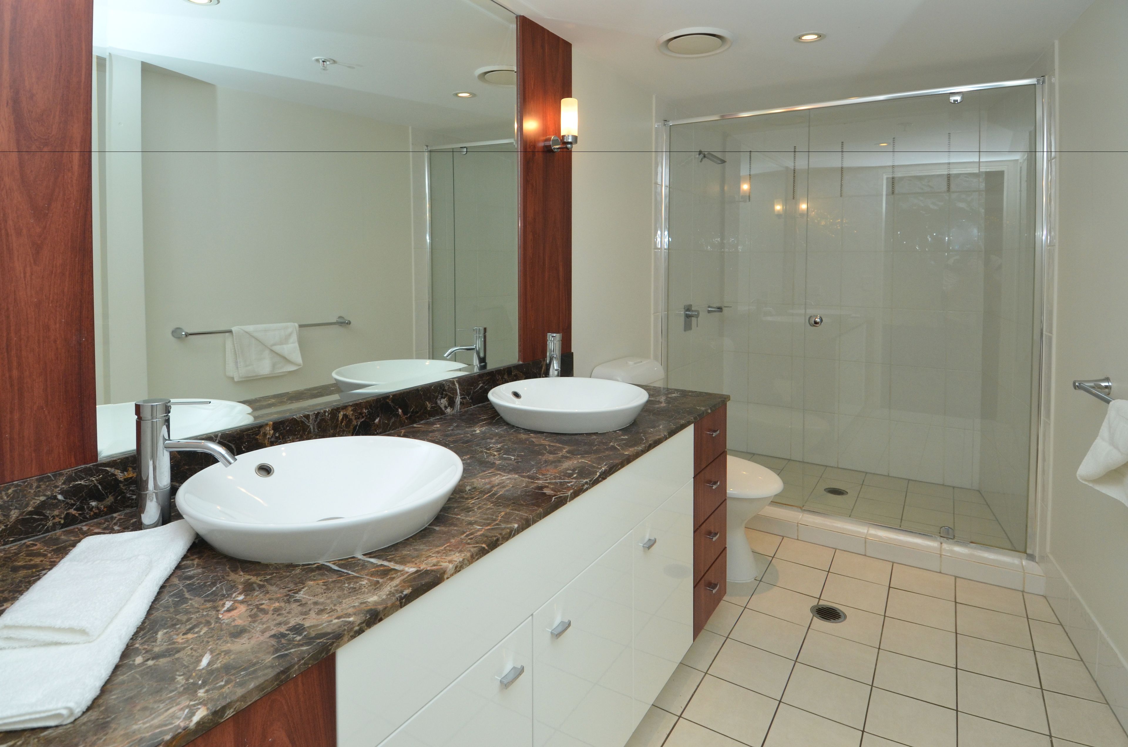 Mantra Towers of Chevron by Holiday Rentals Surfers Paradise