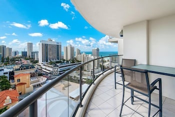 Mantra Towers of Chevron by Holiday Rentals Surfers Paradise