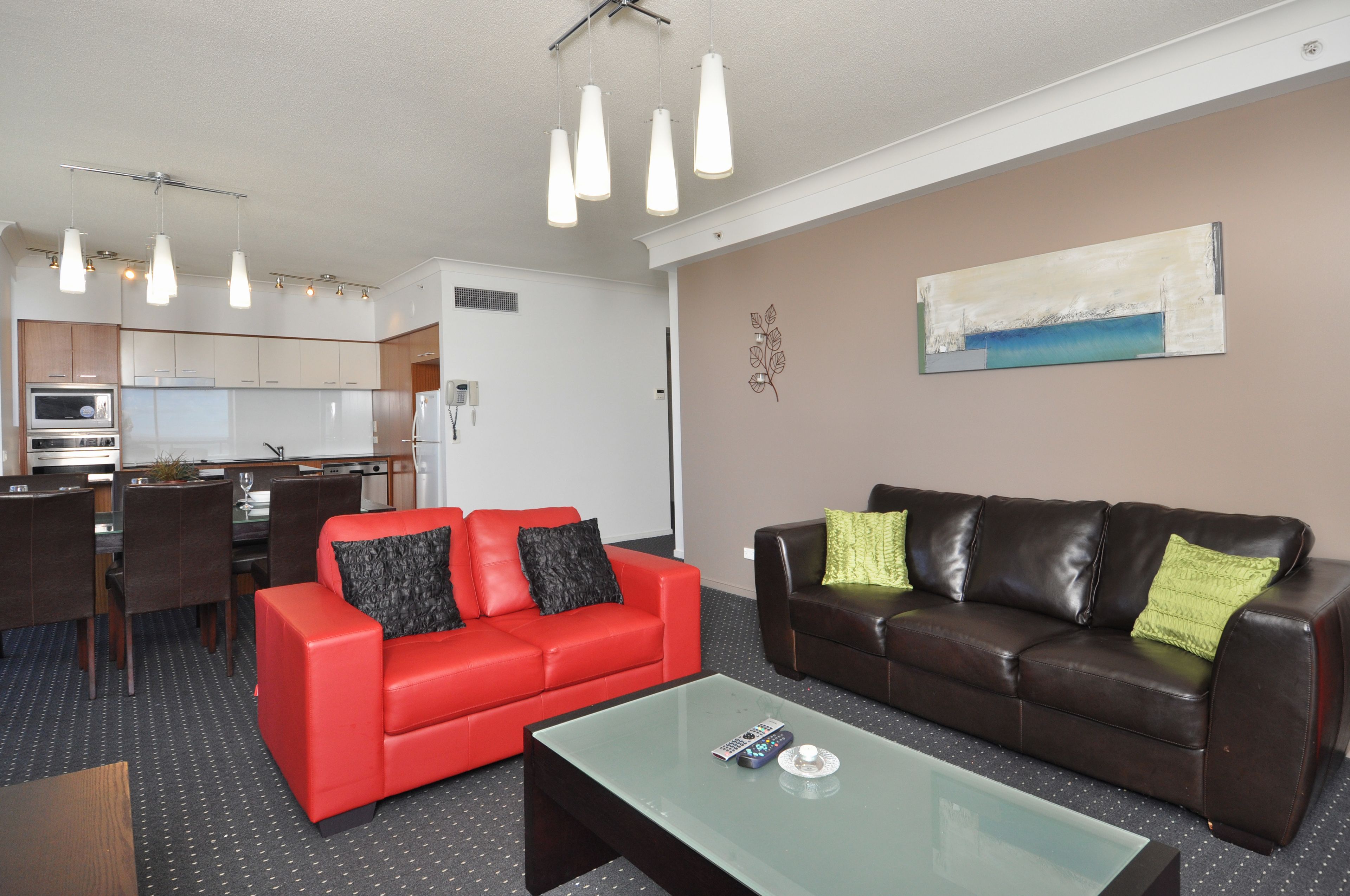 Mantra Towers of Chevron by Holiday Rentals Surfers Paradise