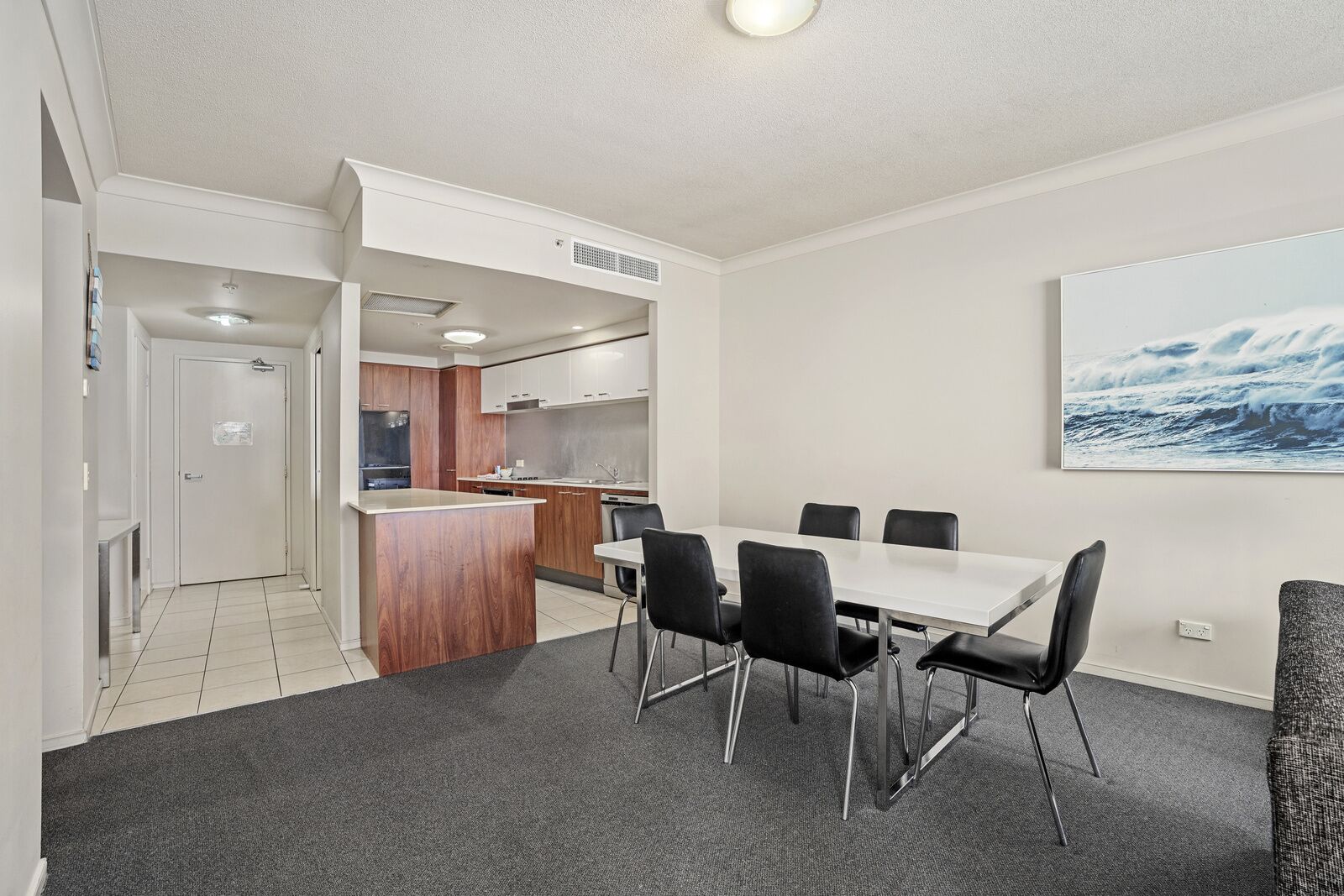 Mantra Towers of Chevron by Holiday Rentals Surfers Paradise