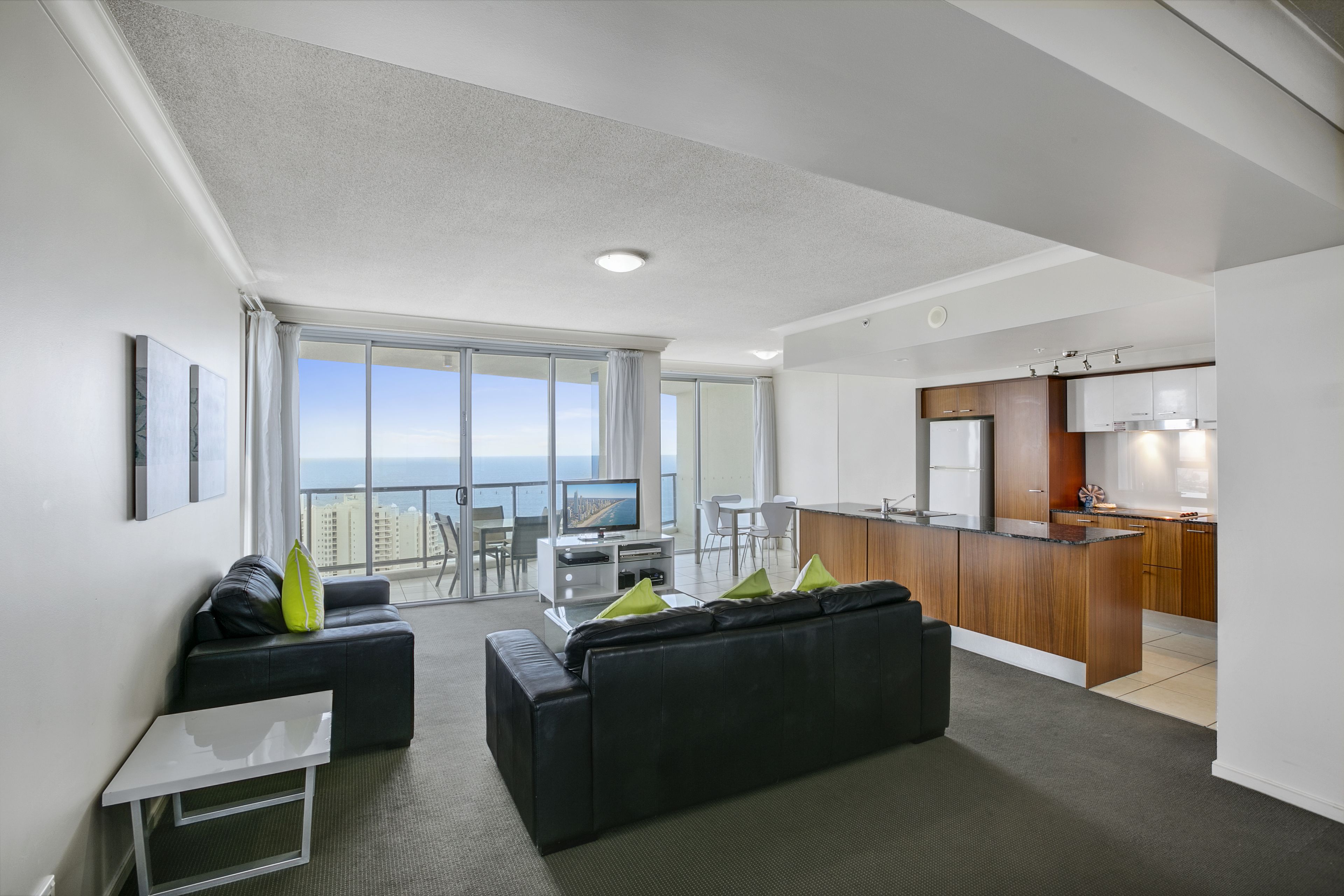 Mantra Towers of Chevron by Holiday Rentals Surfers Paradise