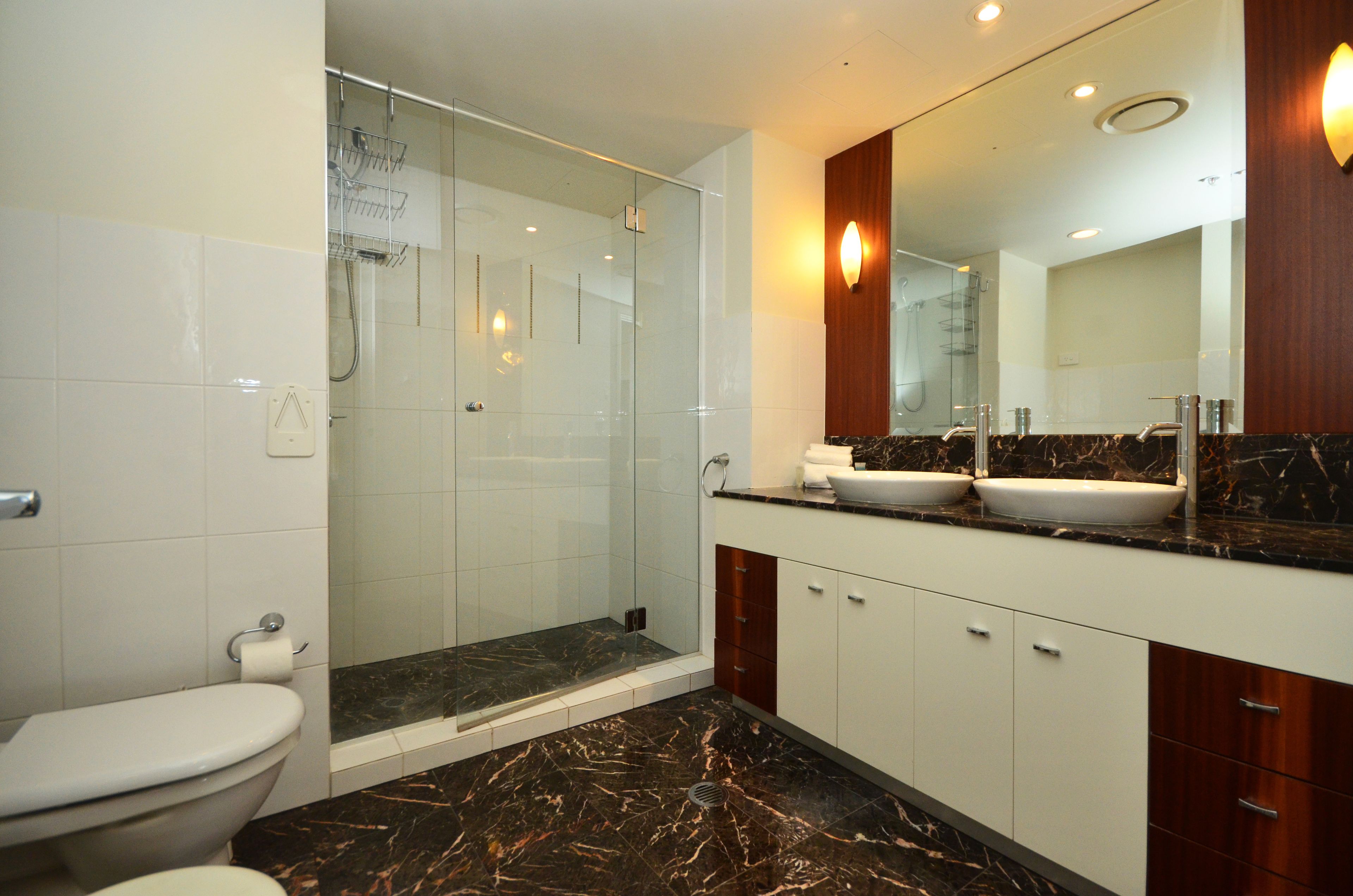 Mantra Towers of Chevron by Holiday Rentals Surfers Paradise