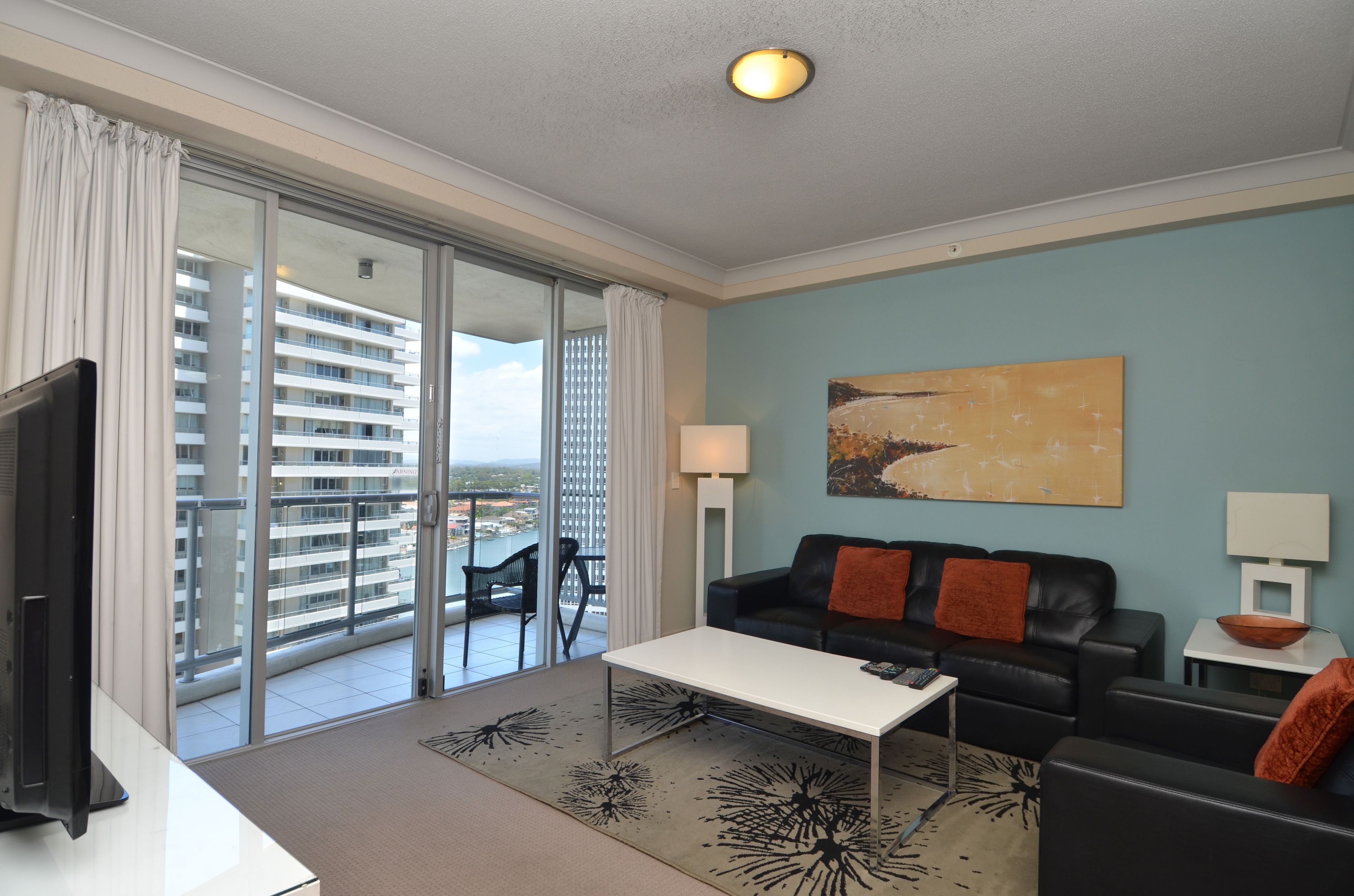 Mantra Towers of Chevron by Holiday Rentals Surfers Paradise