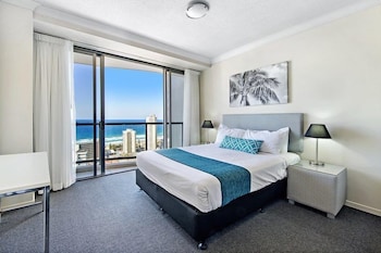 Mantra Towers of Chevron by Holiday Rentals Surfers Paradise