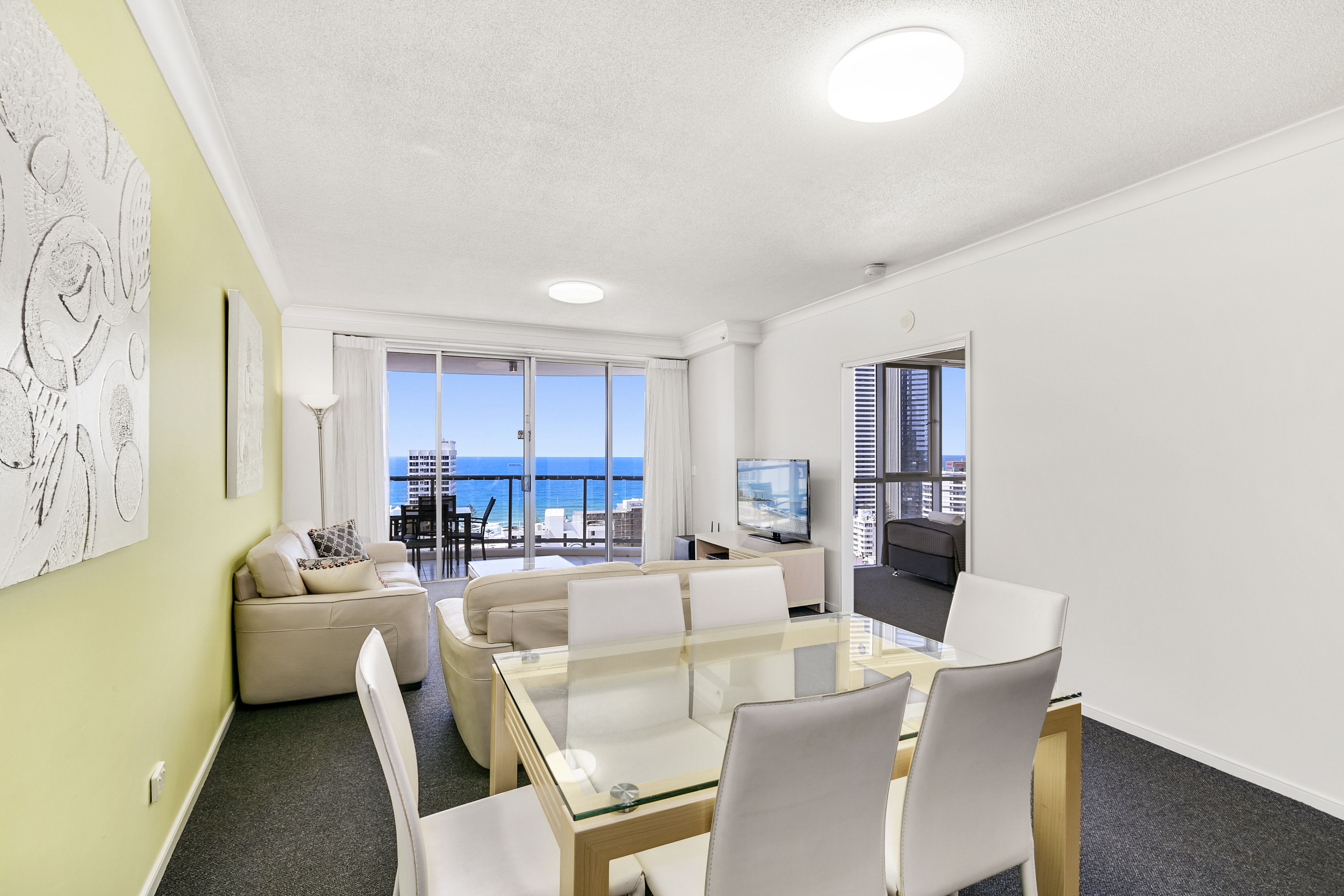Mantra Towers of Chevron by Holiday Rentals Surfers Paradise
