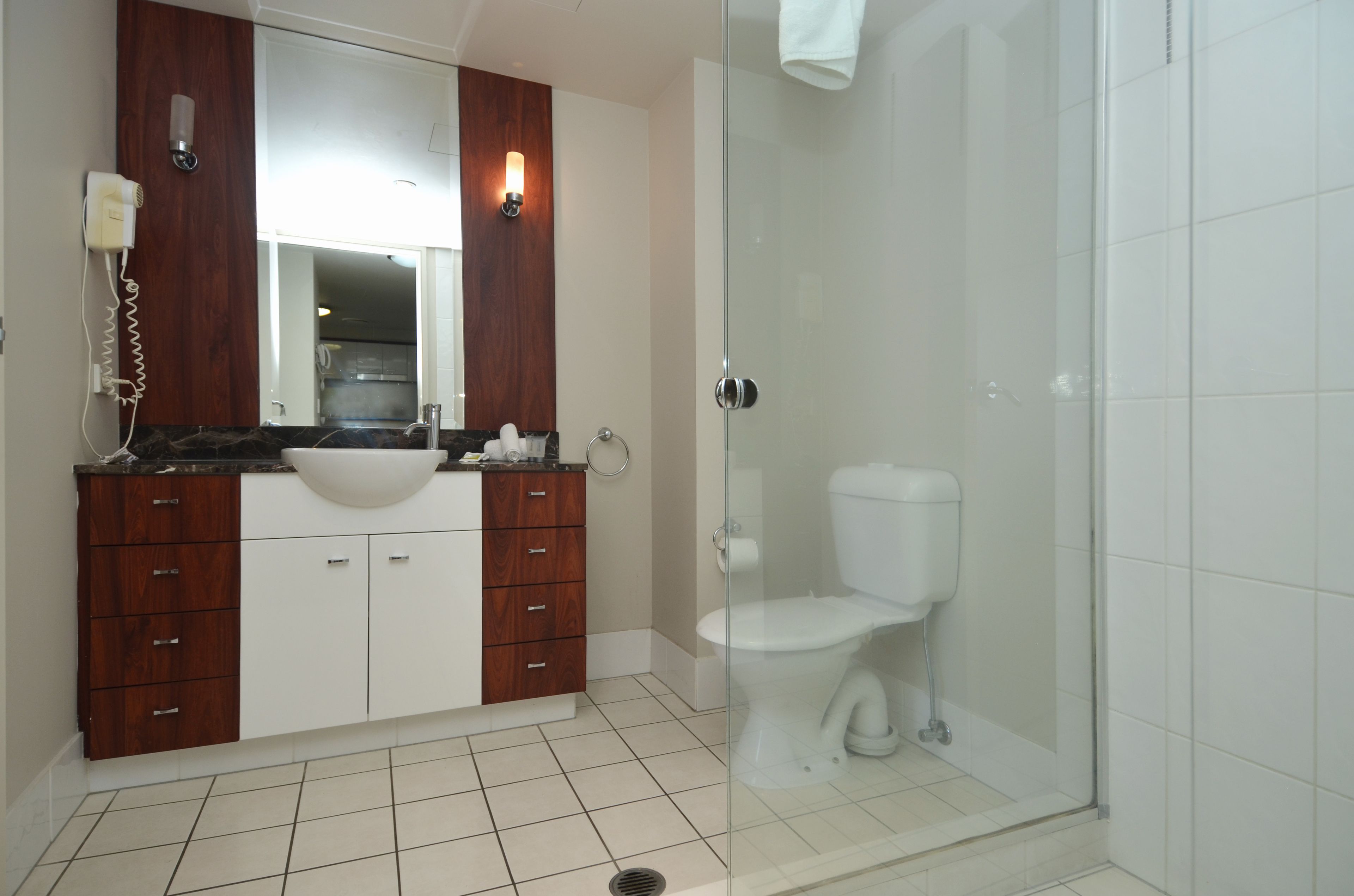 Mantra Towers of Chevron by Holiday Rentals Surfers Paradise
