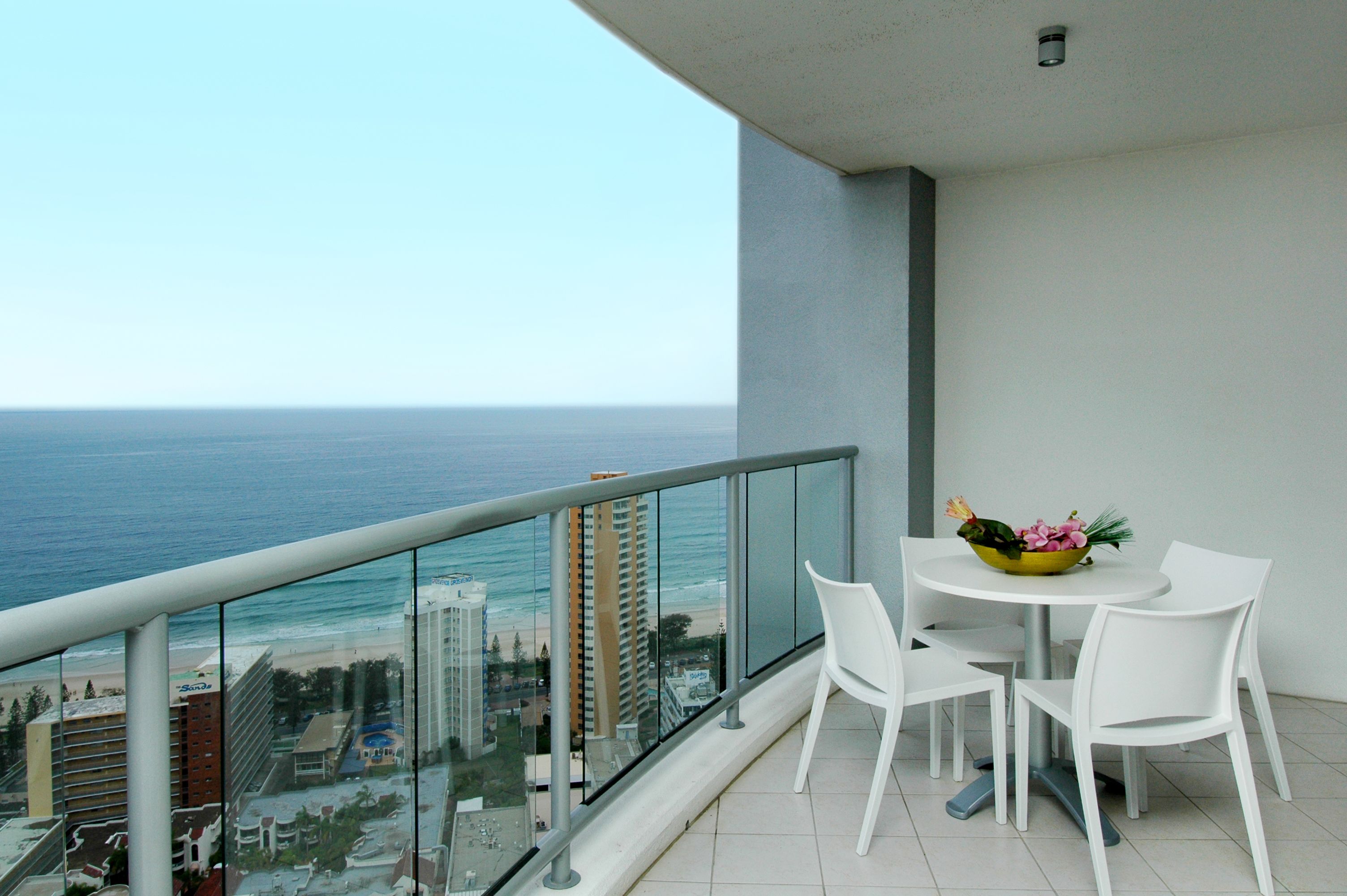 Mantra Towers of Chevron by Holiday Rentals Surfers Paradise