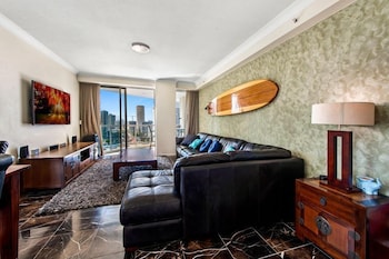 Mantra Towers of Chevron by Holiday Rentals Surfers Paradise