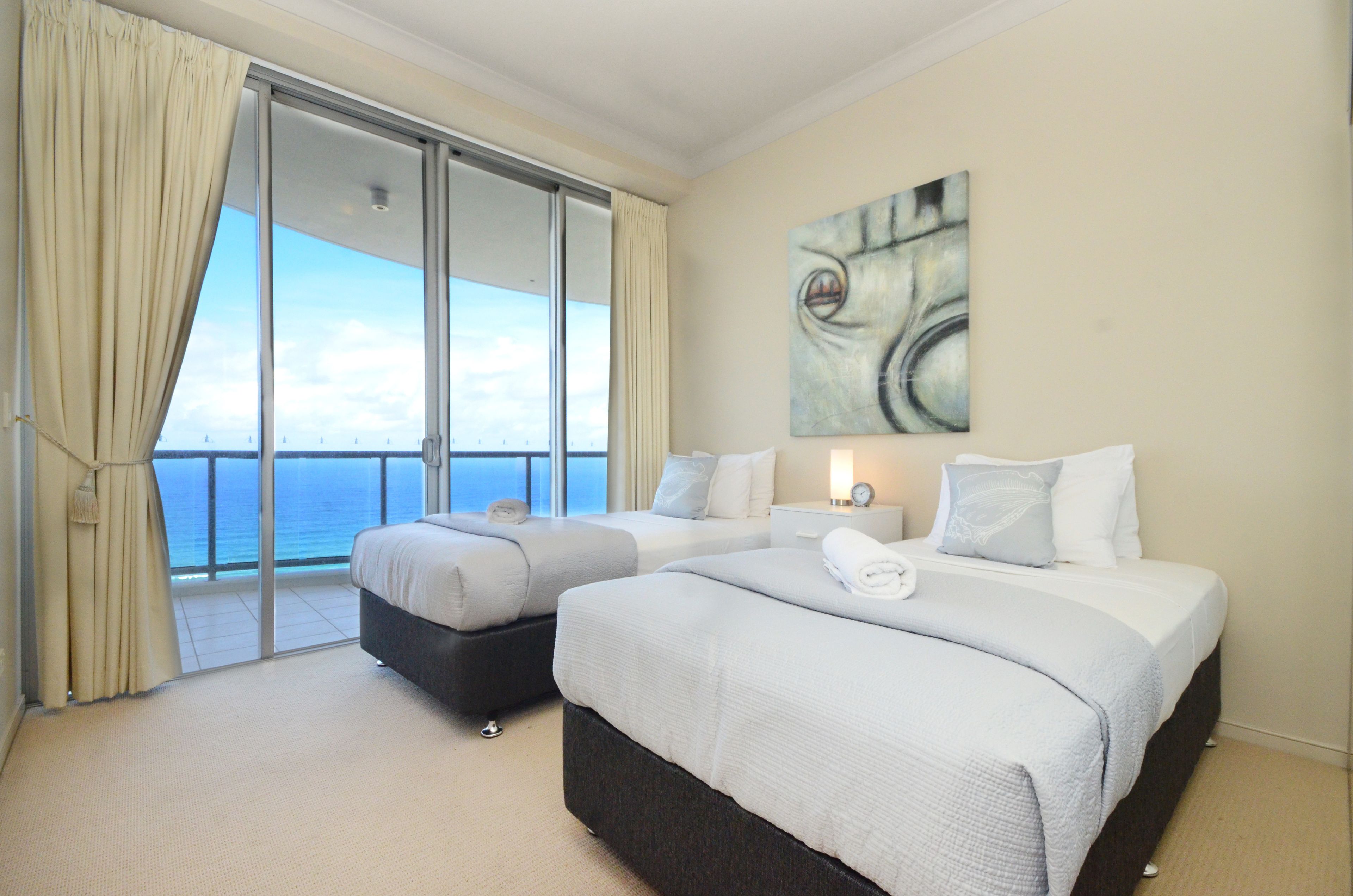 Mantra Towers of Chevron by Holiday Rentals Surfers Paradise
