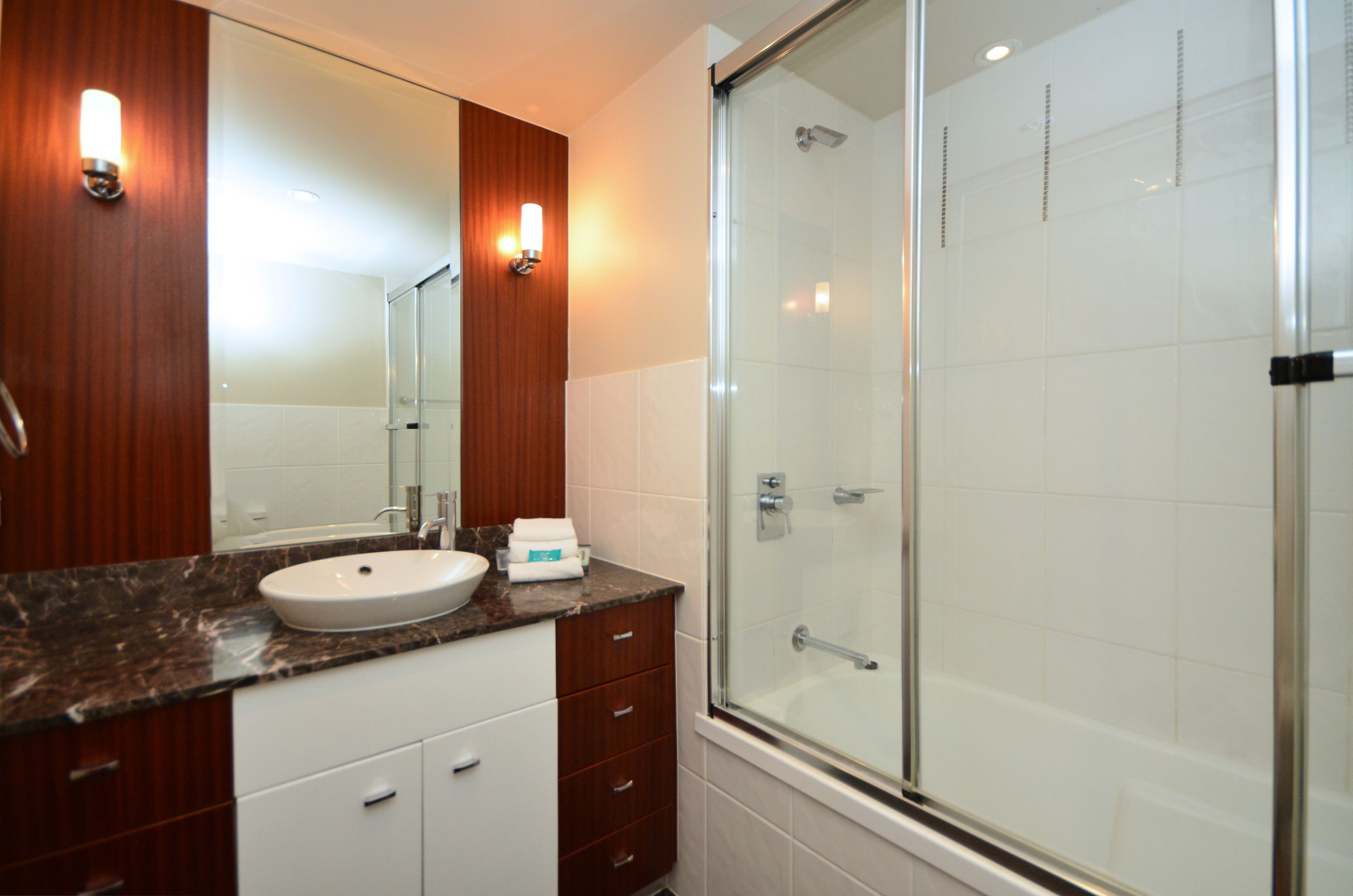 Mantra Towers of Chevron by Holiday Rentals Surfers Paradise