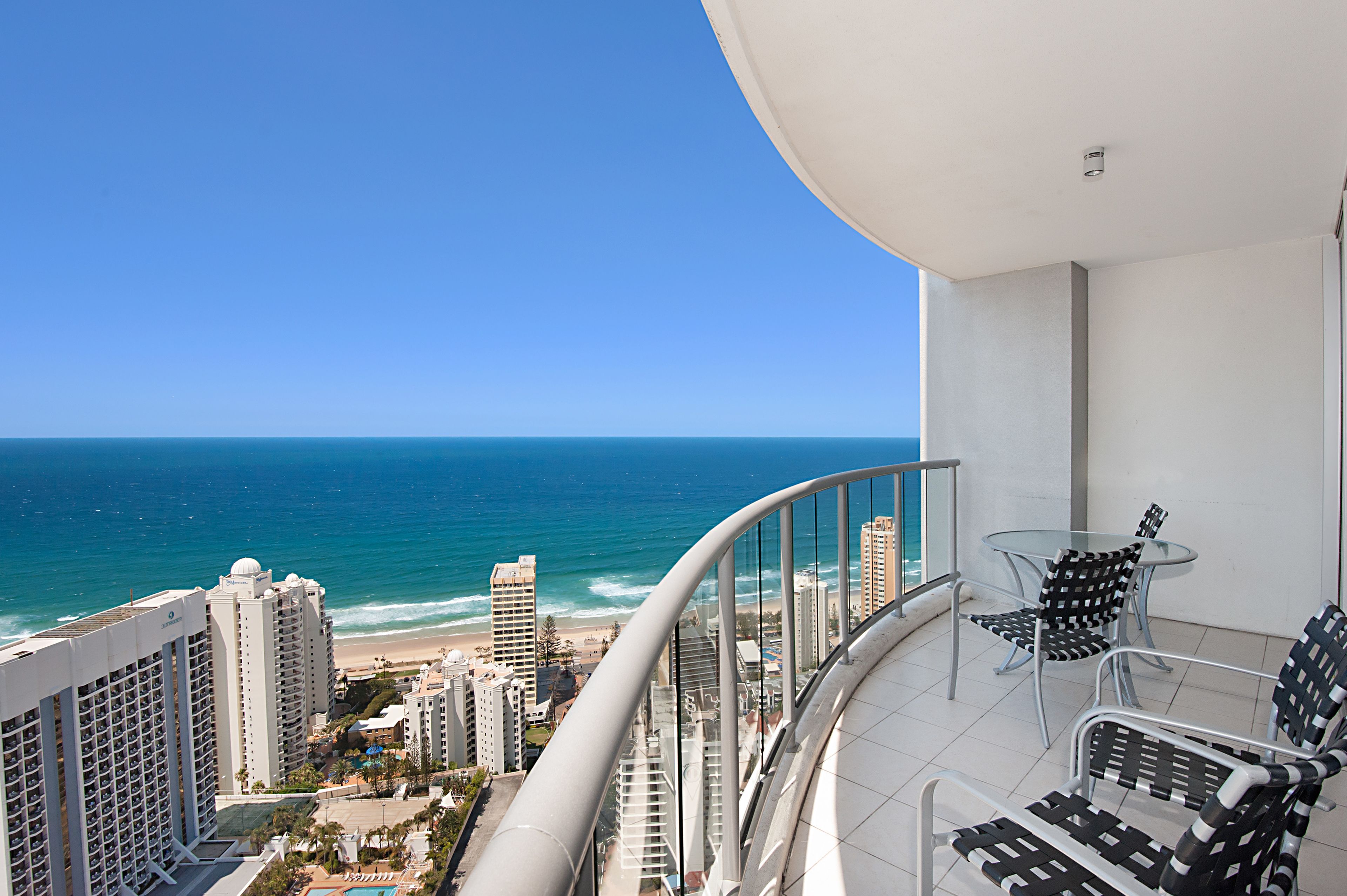 Mantra Towers of Chevron by Holiday Rentals Surfers Paradise
