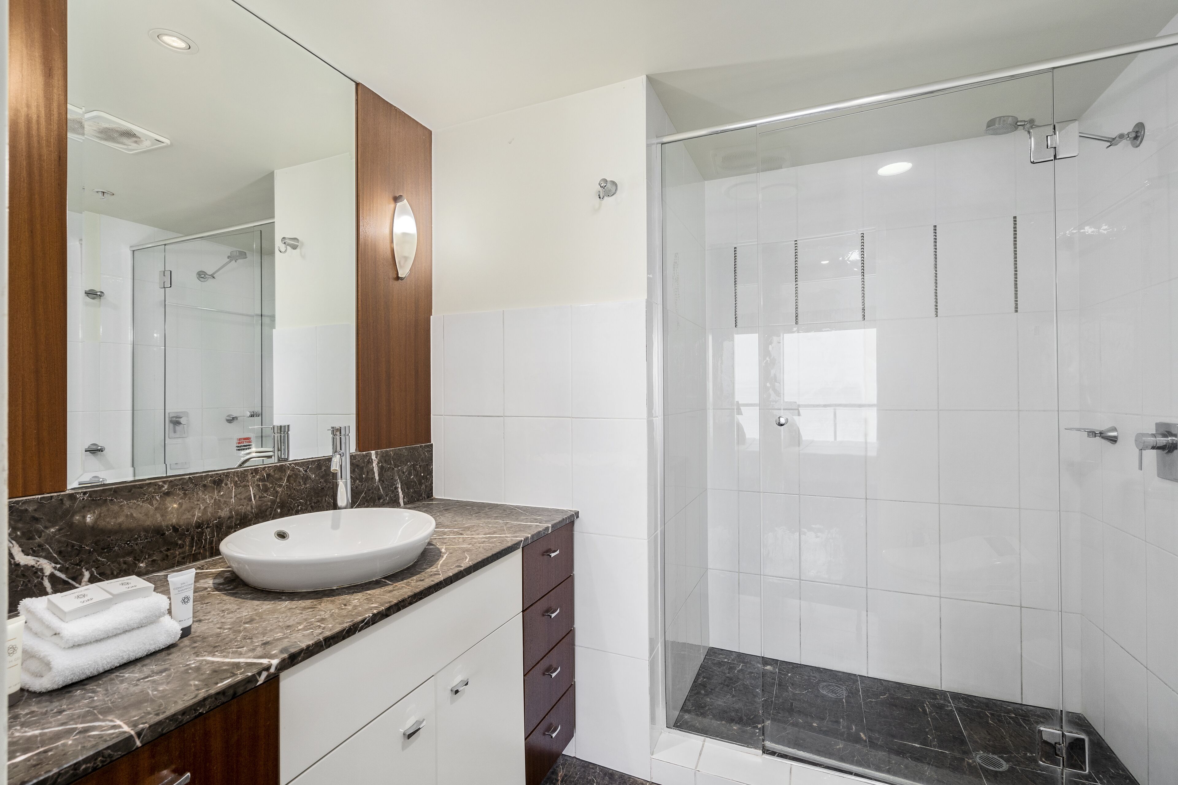 Mantra Towers of Chevron by Holiday Rentals Surfers Paradise