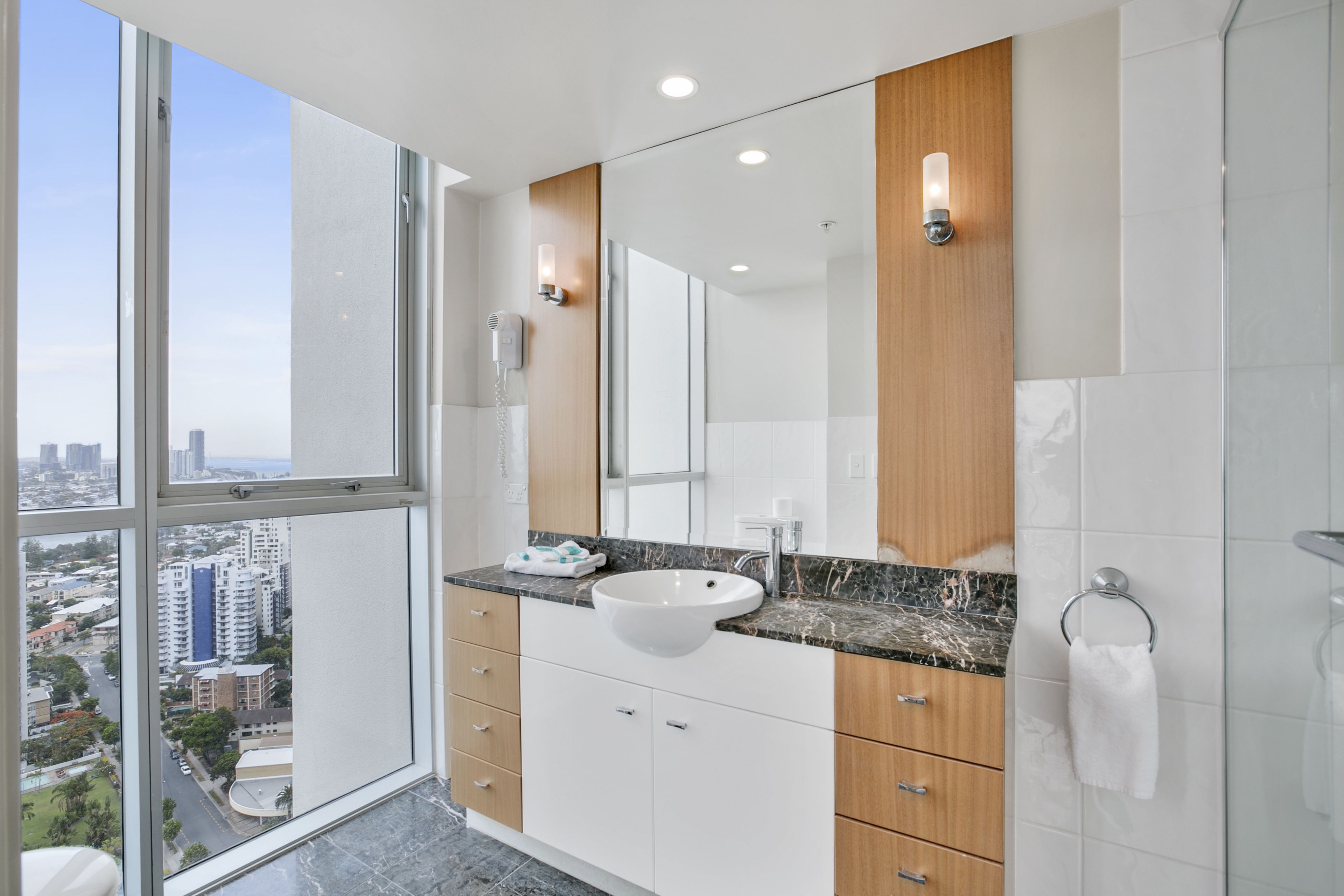 Mantra Towers of Chevron by Holiday Rentals Surfers Paradise