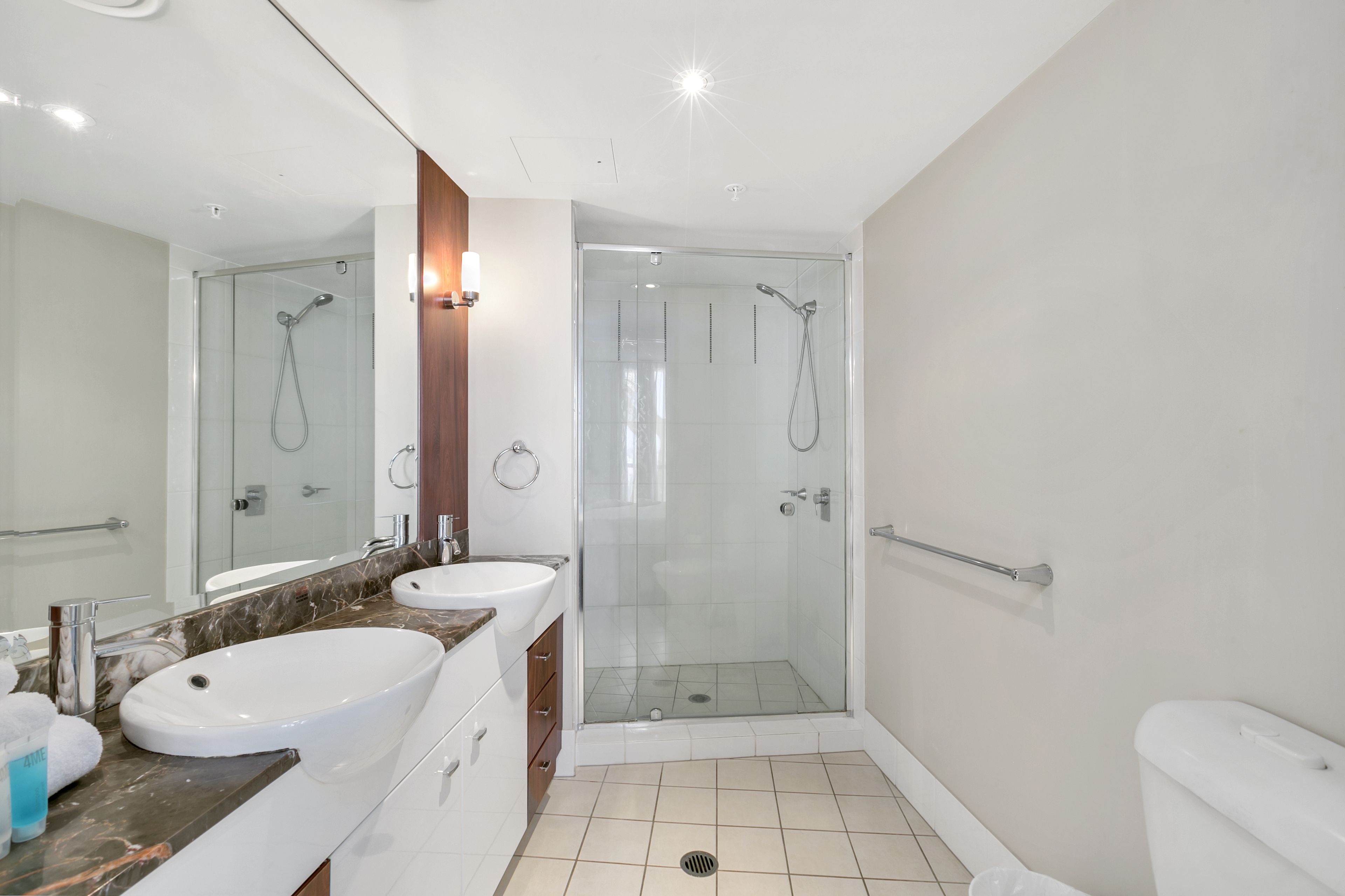 Mantra Towers of Chevron by Holiday Rentals Surfers Paradise