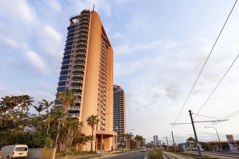 Oaks Gold Coast Hotel