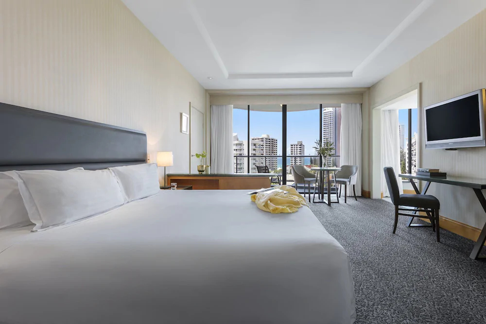 Oaks Gold Coast Hotel