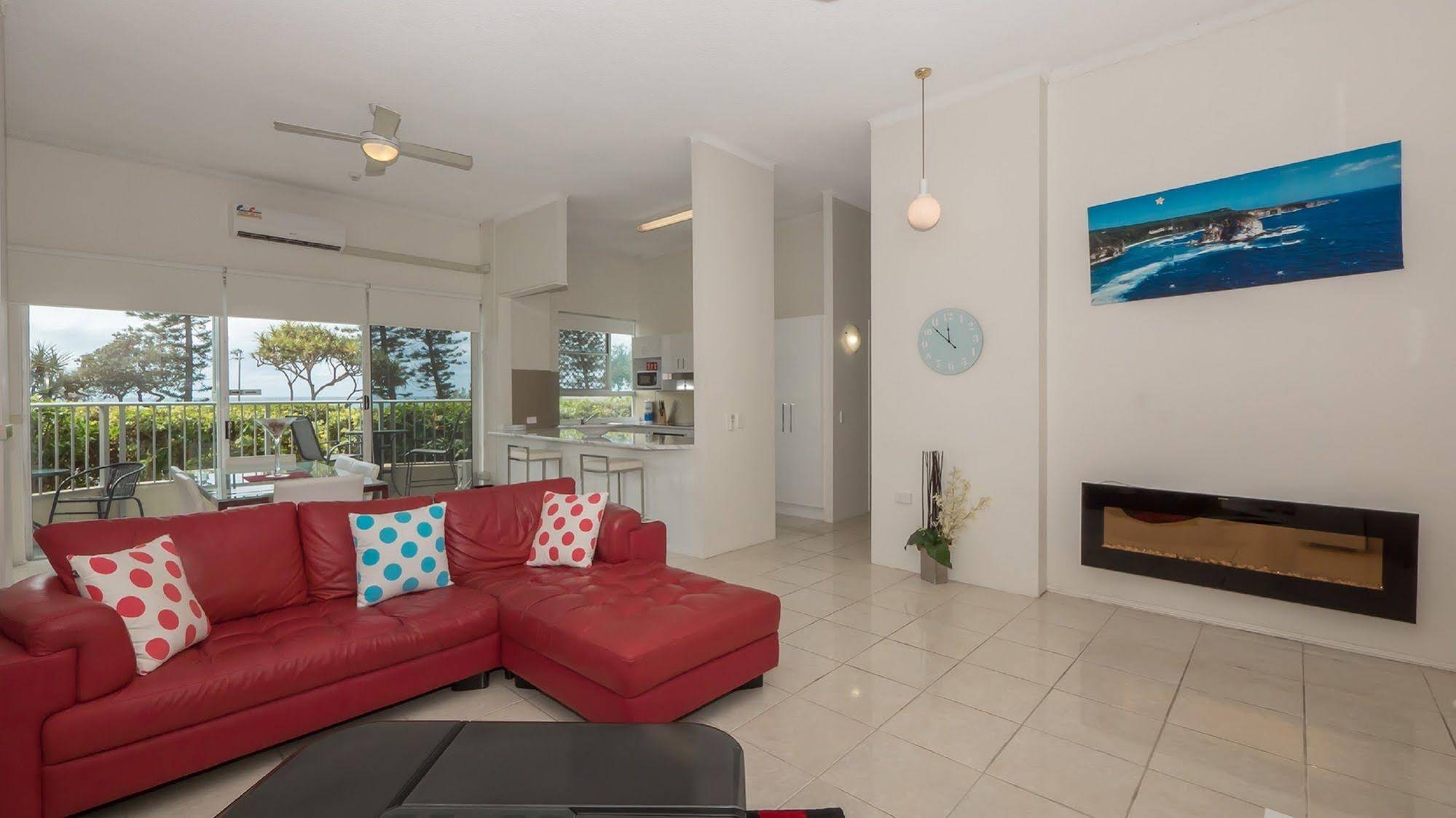 Pacific Plaza Apartments