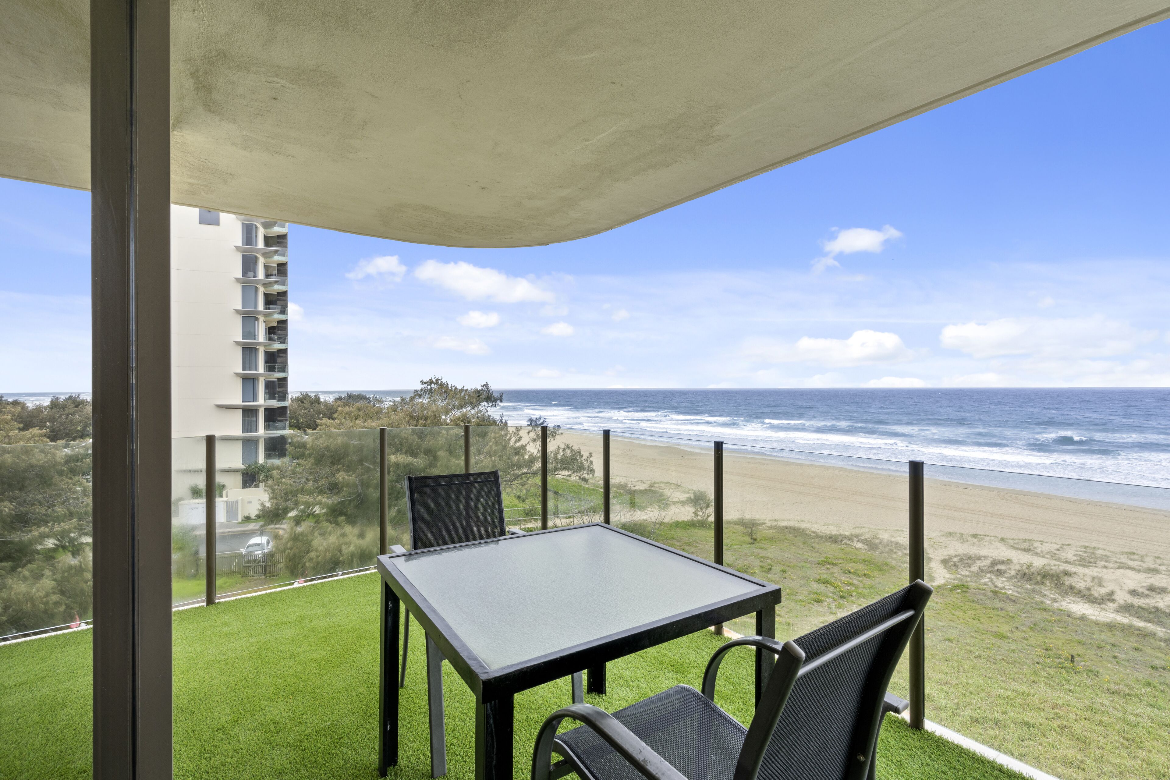 Premiere Apartments by Holiday Rental Surfers Paradise