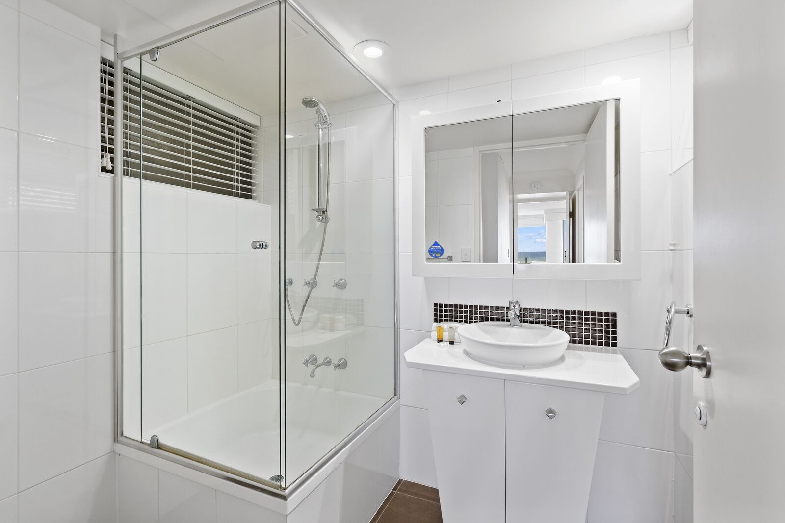 Premiere Apartments by Holiday Rental Surfers Paradise