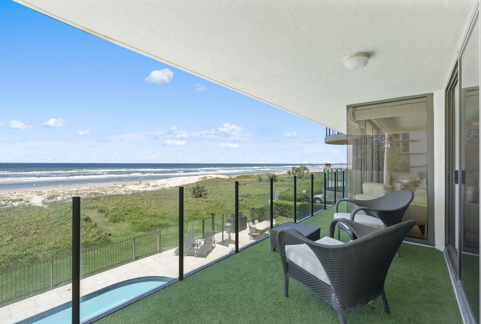 Premiere Apartments by Holiday Rental Surfers Paradise