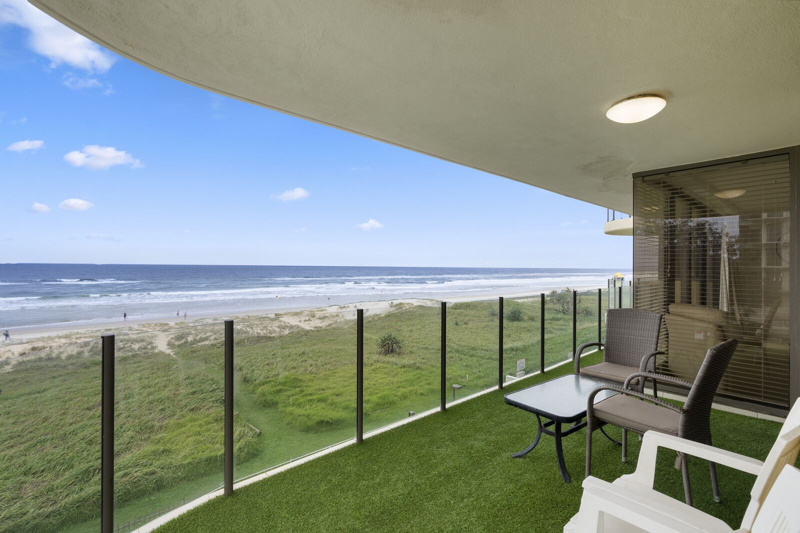 Premiere Apartments by Holiday Rental Surfers Paradise