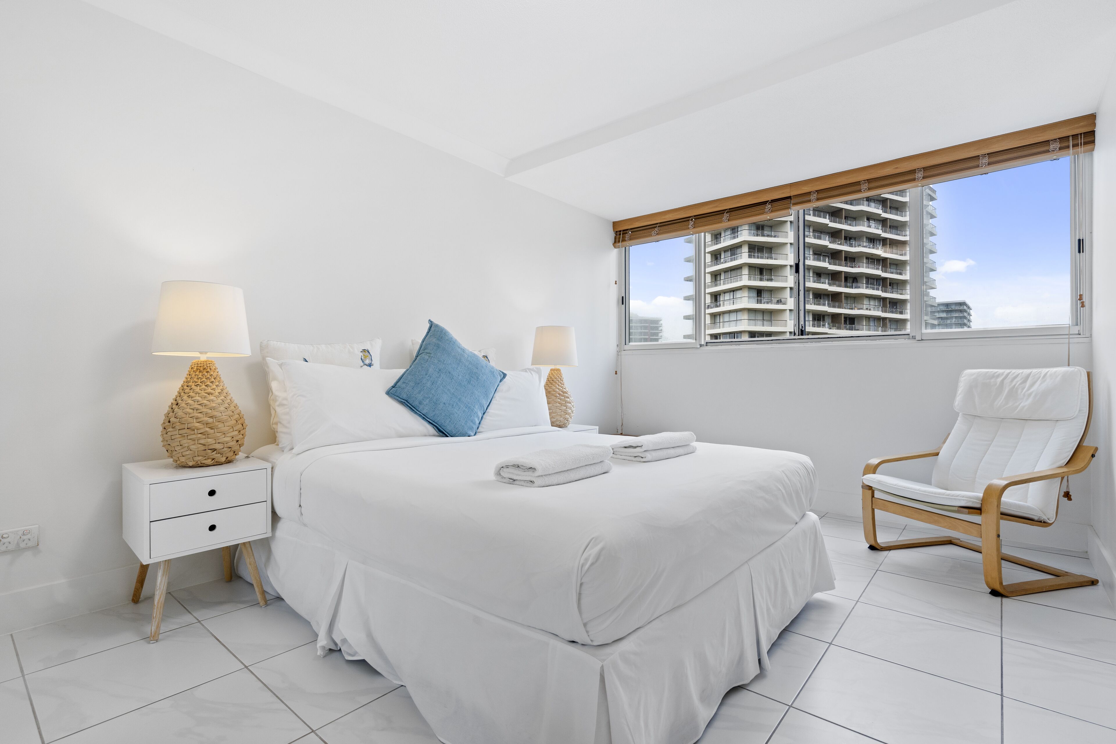 Premiere Apartments by Holiday Rental Surfers Paradise