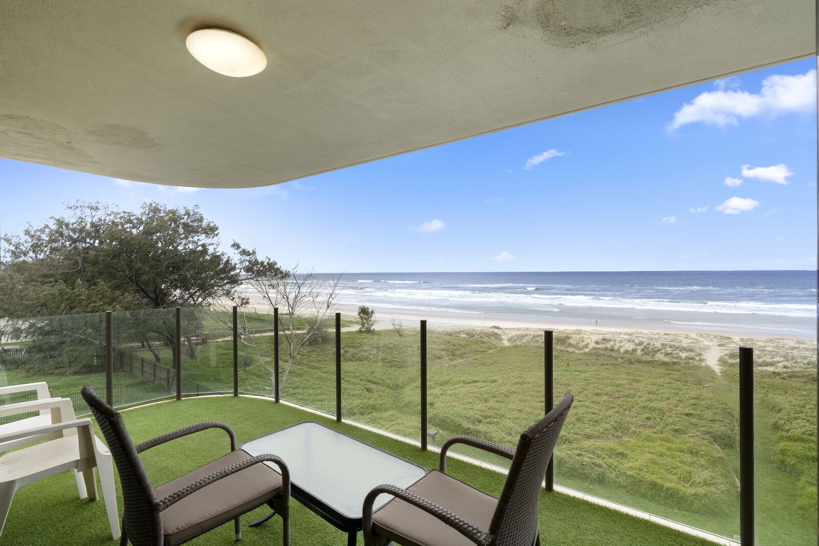 Premiere Apartments by Holiday Rental Surfers Paradise