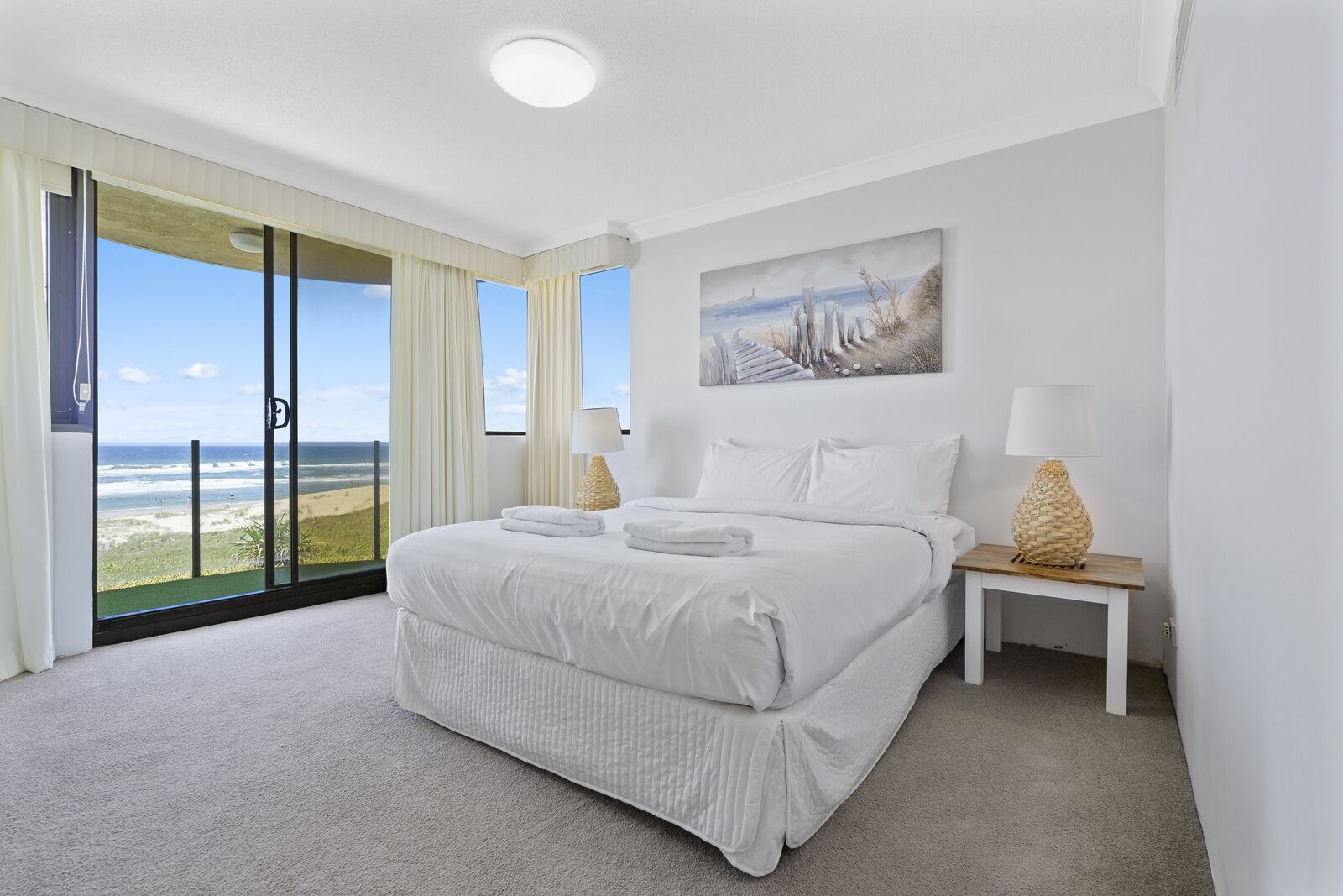 Premiere Apartments by Holiday Rental Surfers Paradise