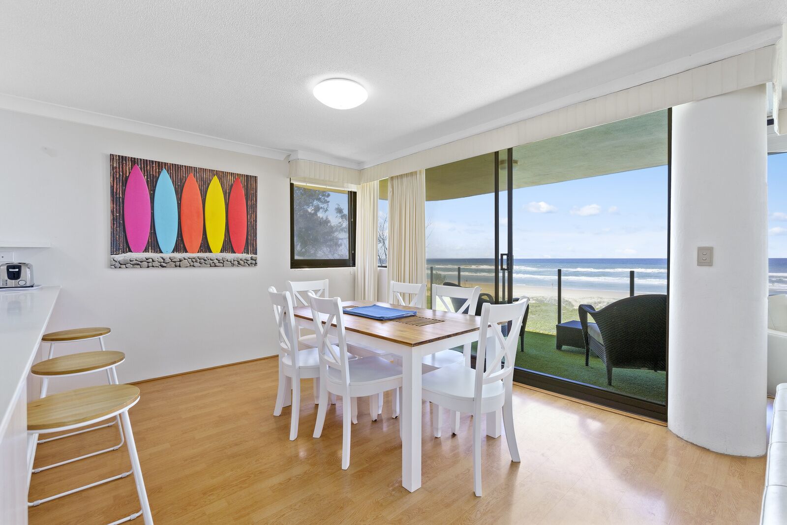 Premiere Apartments by Holiday Rental Surfers Paradise