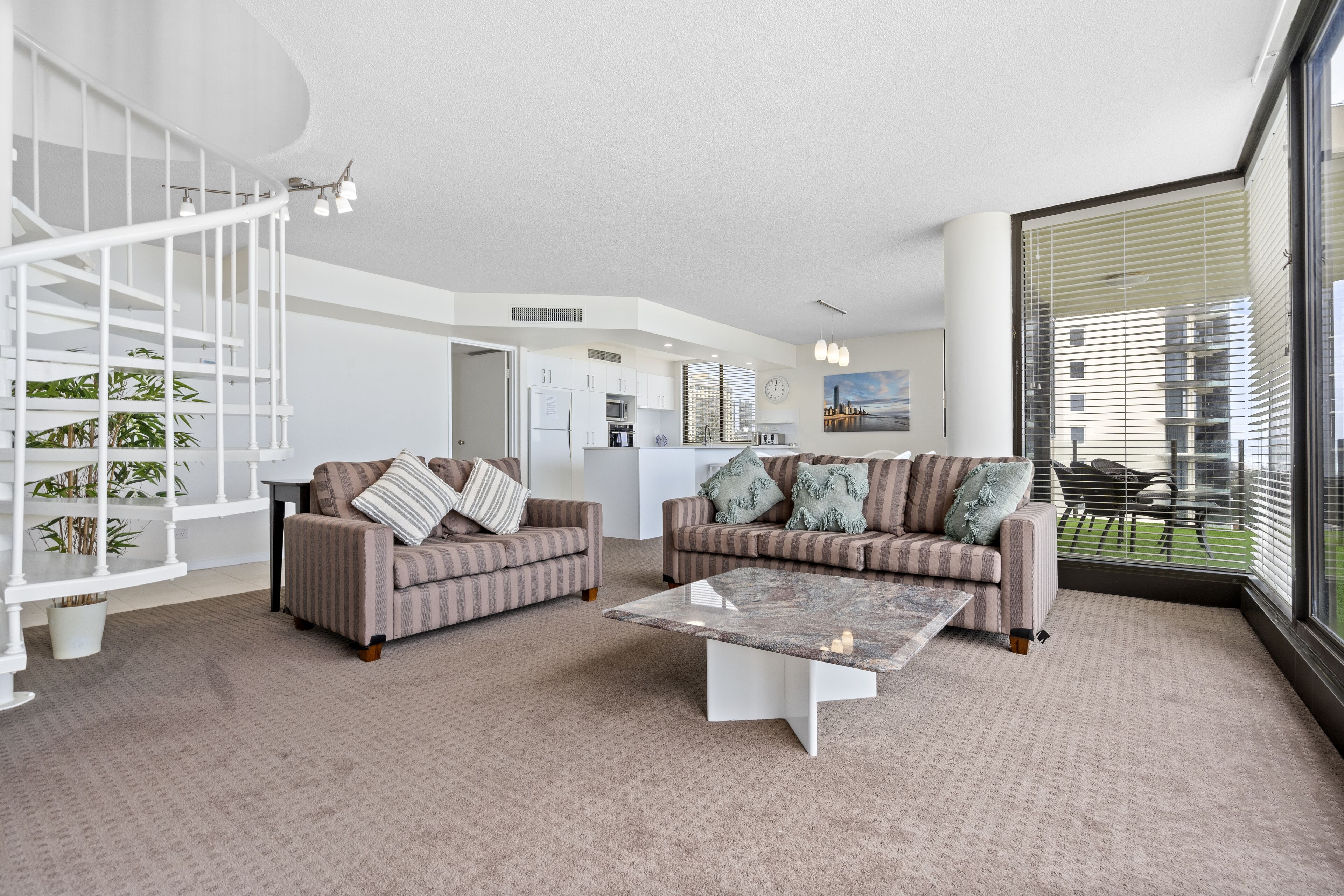 Premiere Apartments by Holiday Rental Surfers Paradise