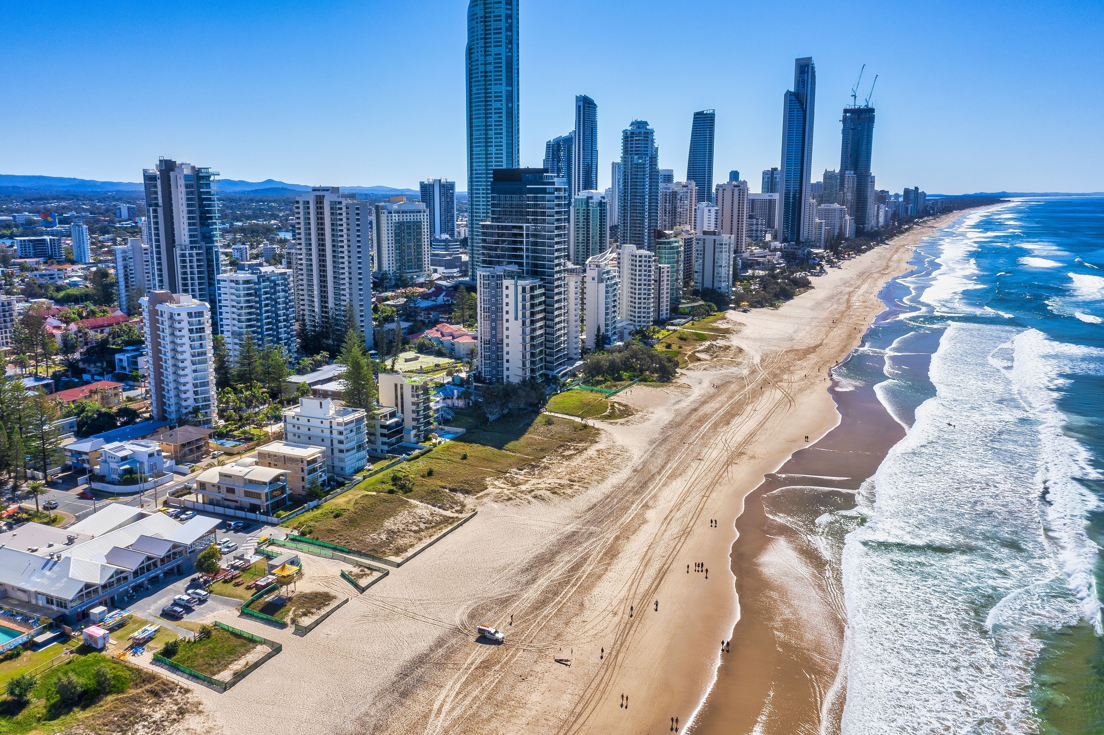 Premiere Apartments by Holiday Rental Surfers Paradise