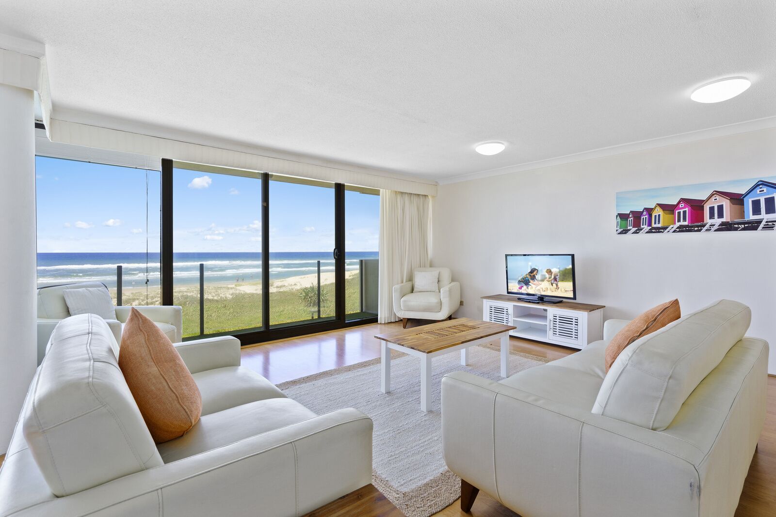 Premiere Apartments by Holiday Rental Surfers Paradise
