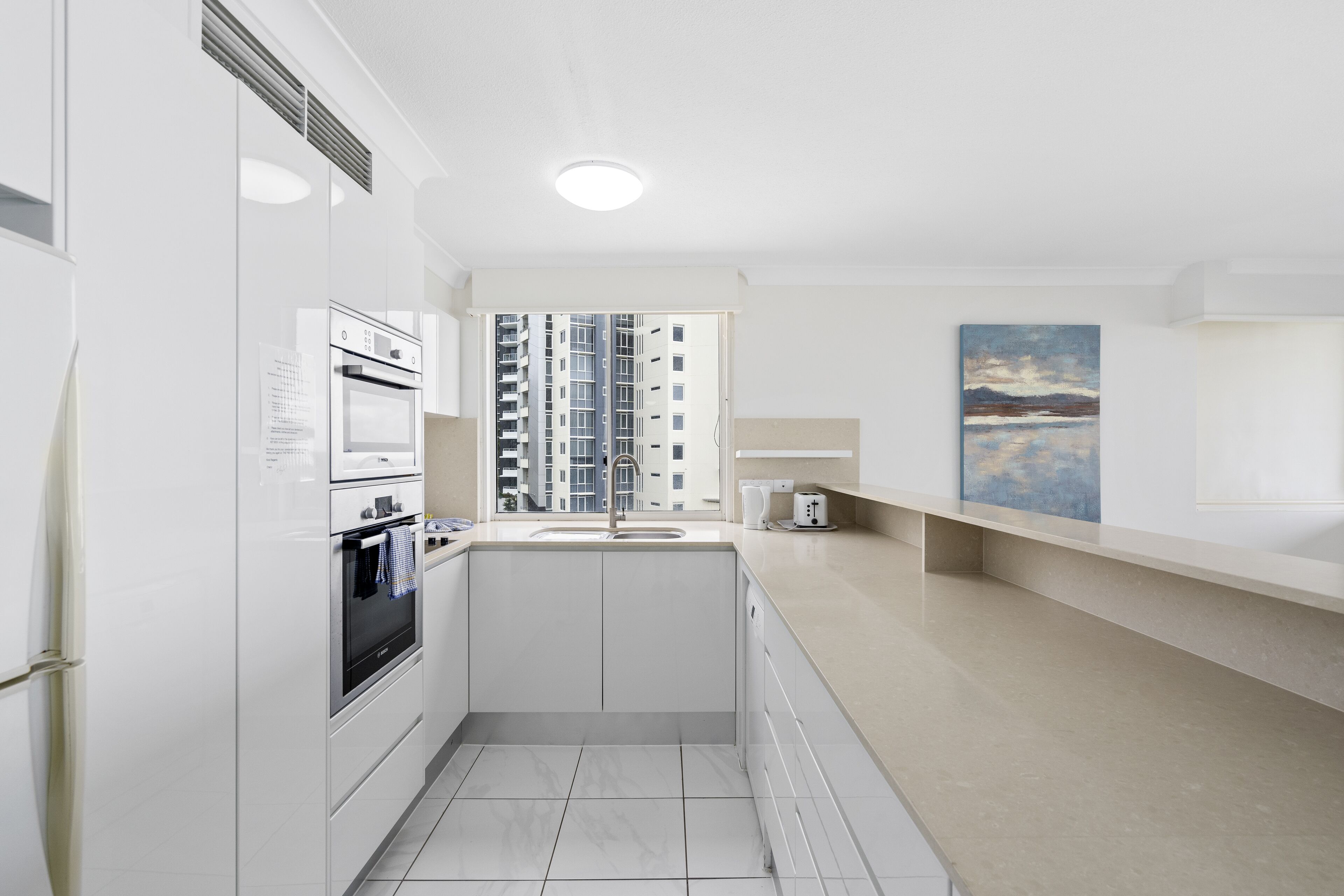 Premiere Apartments by Holiday Rental Surfers Paradise