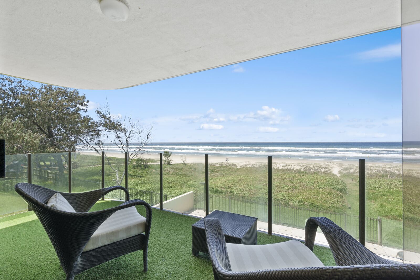 Premiere Apartments by Holiday Rental Surfers Paradise