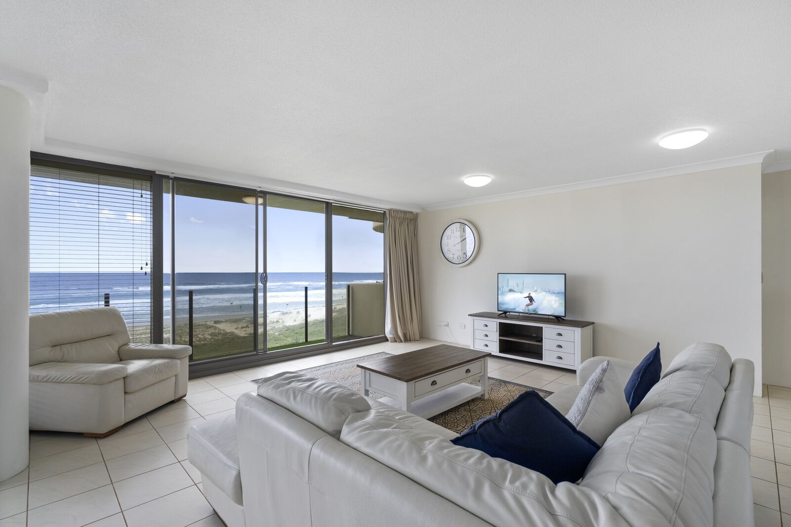 Premiere Apartments by Holiday Rental Surfers Paradise