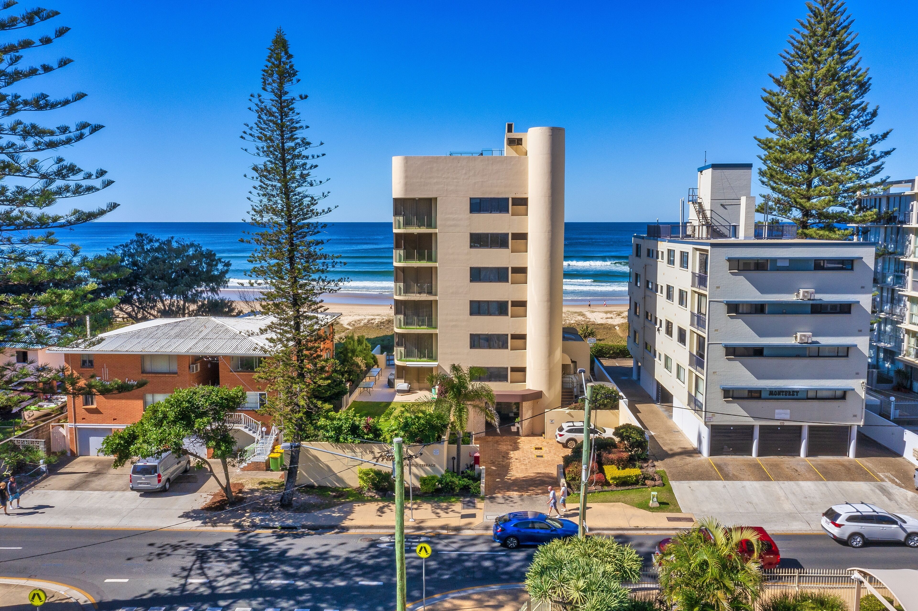 Premiere Apartments by Holiday Rental Surfers Paradise