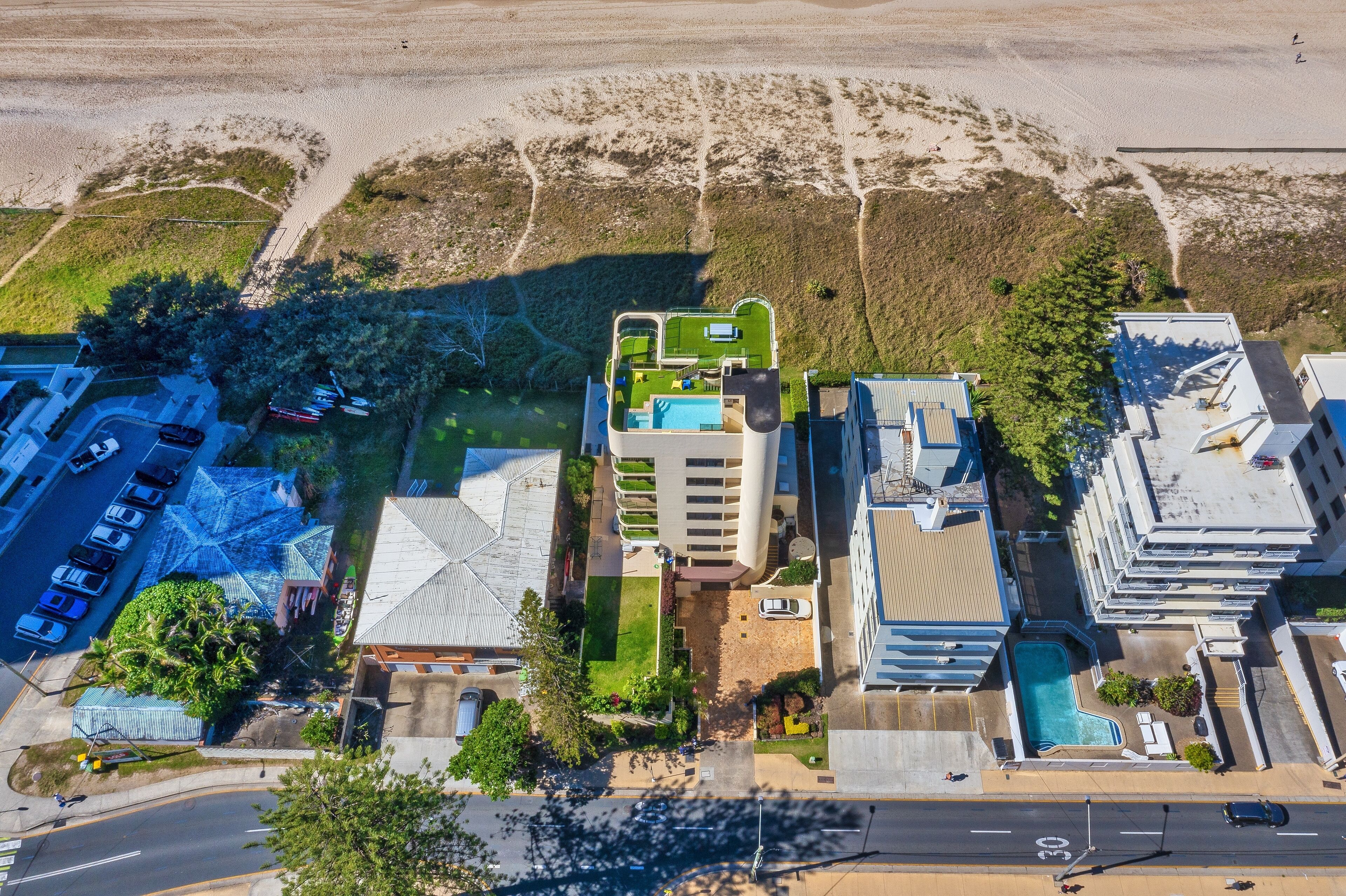 Premiere Apartments by Holiday Rental Surfers Paradise